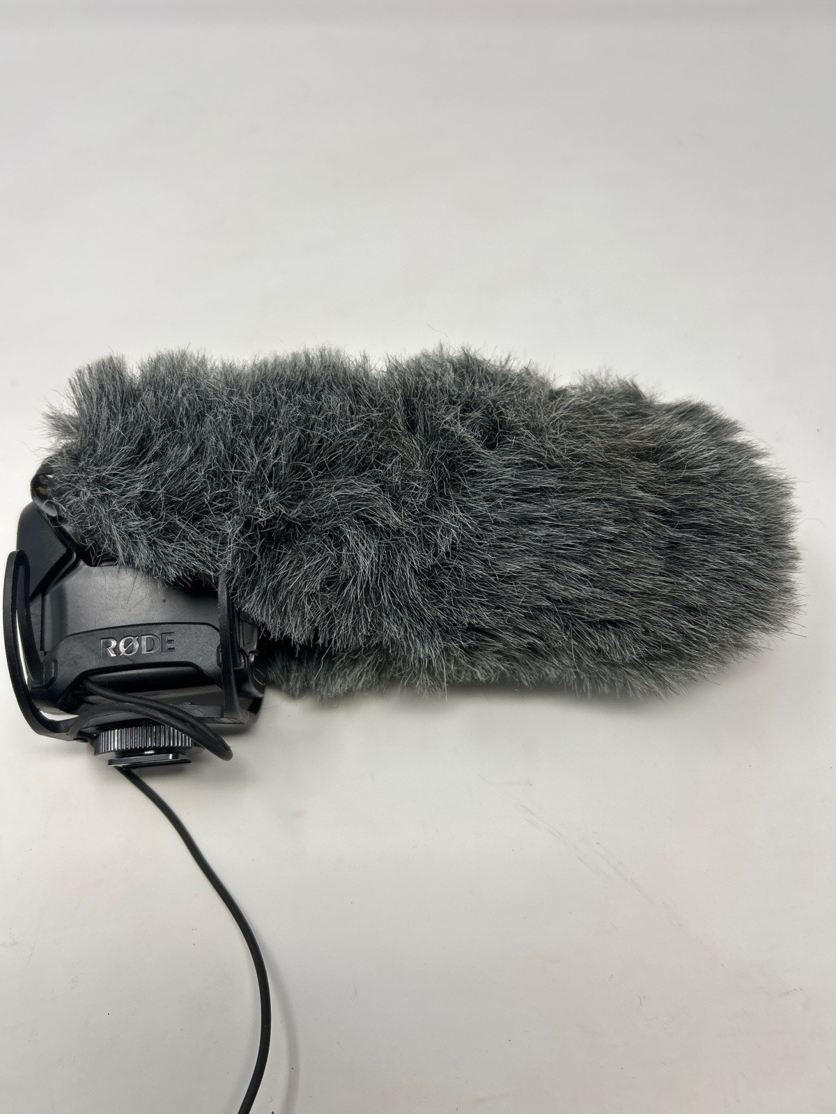 RODE VideoMic Pro Shotgun Camera Microphone w/ DeadCat Windshield Tested Works