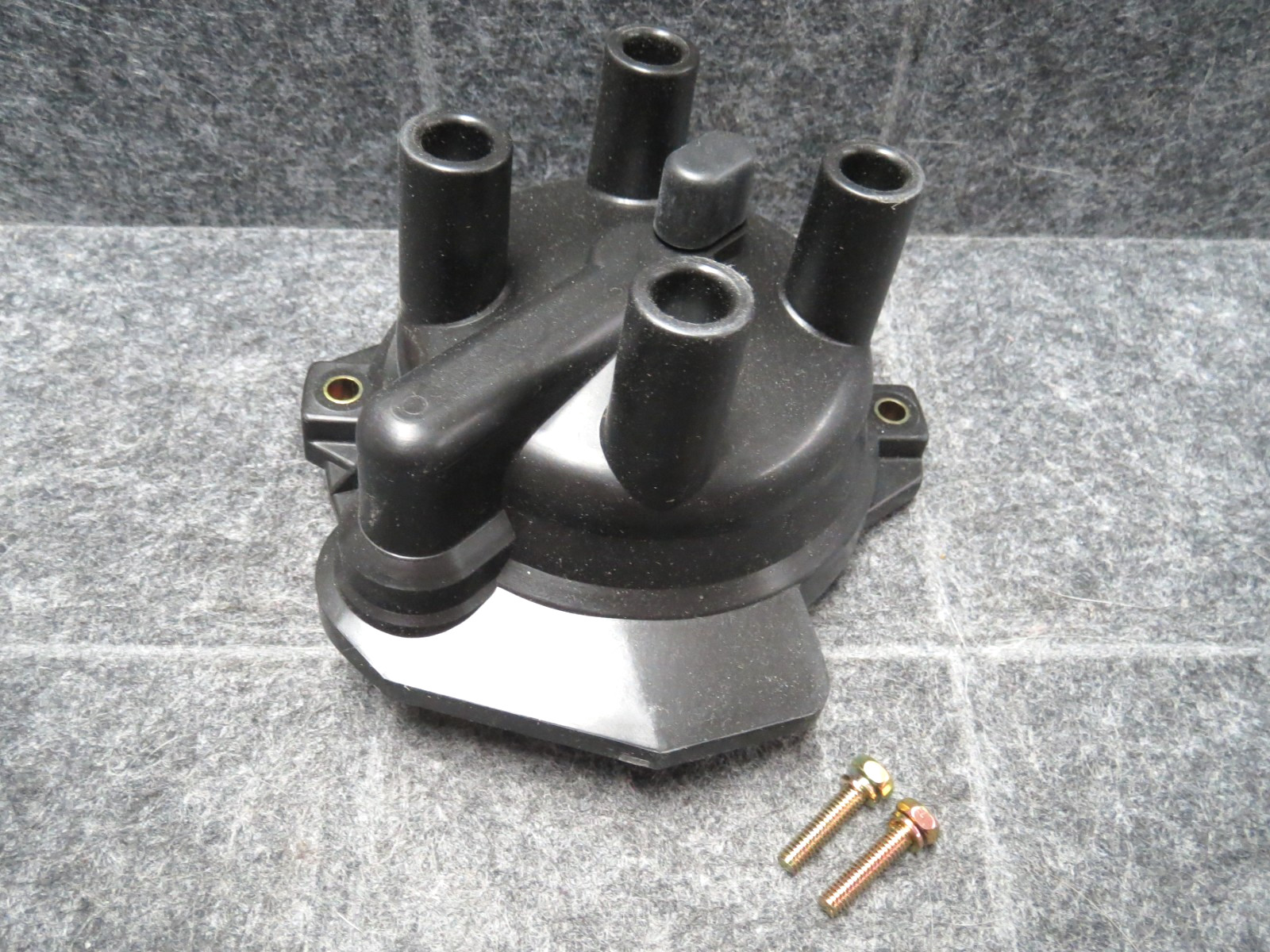 Distributor Cap for 1990 Mitsubishi Eclipse 1.8L - Made in Japan - Ships Fast!