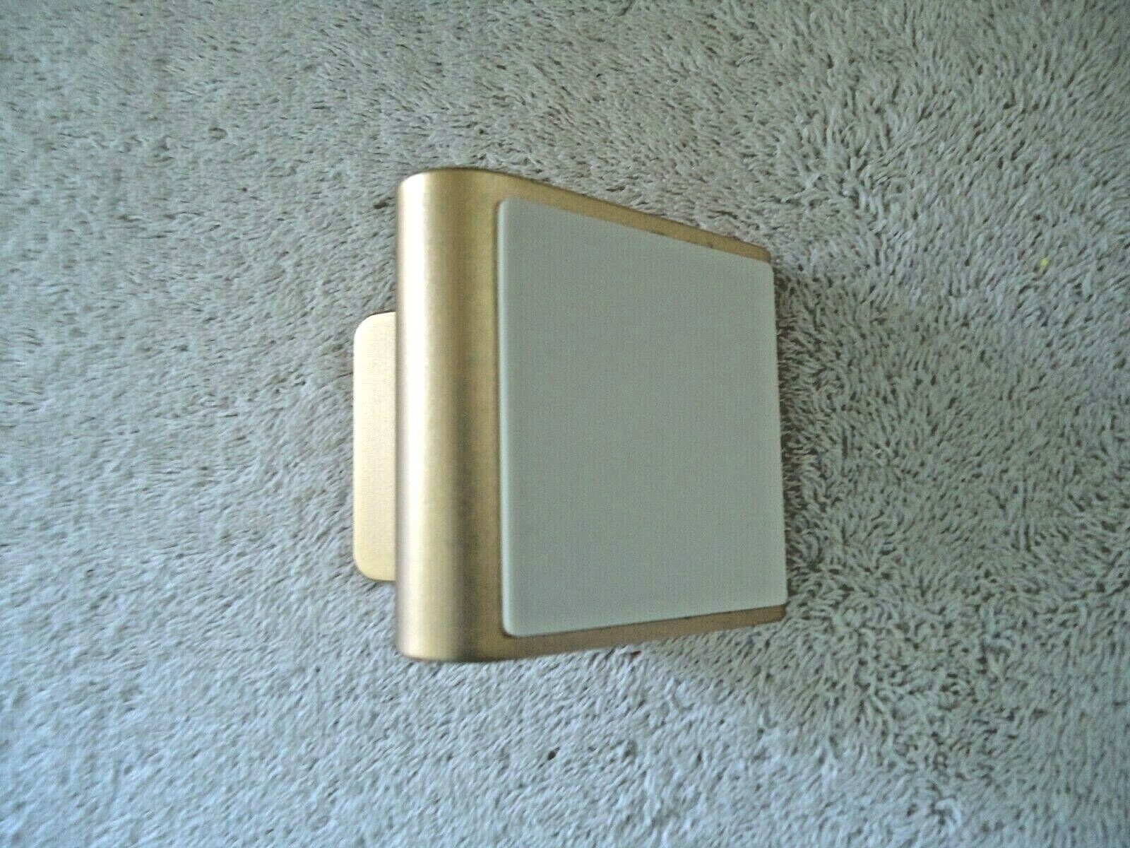 " NIB " LDFAS Dock For Mobile & 7" Tablet " GREAT UNIVERSAL HOLDING DOCK "