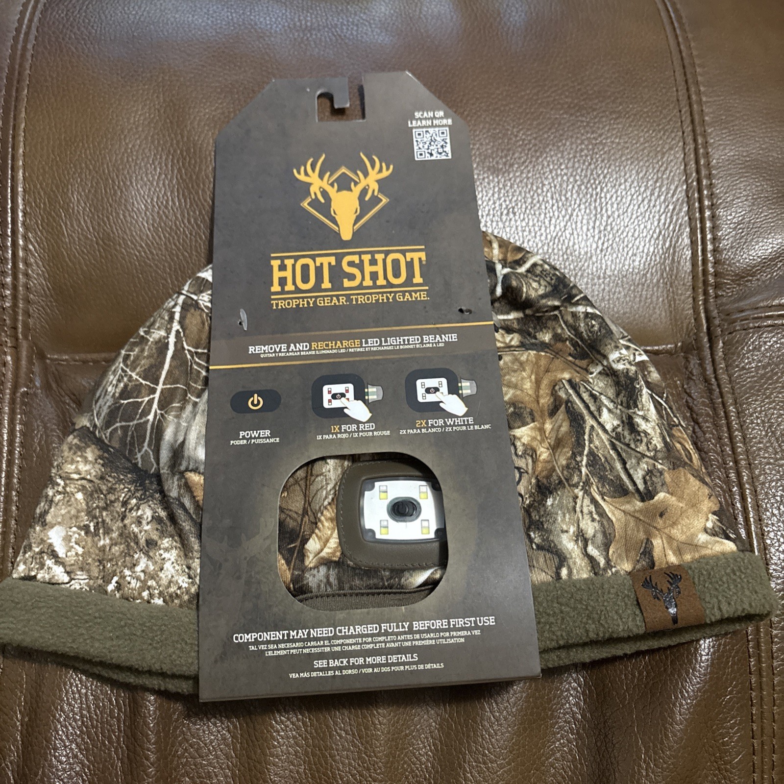 HOT SHOT Men’s Camo Rechargeable LED Lighted Fleece Beanie – Realtree Hunting