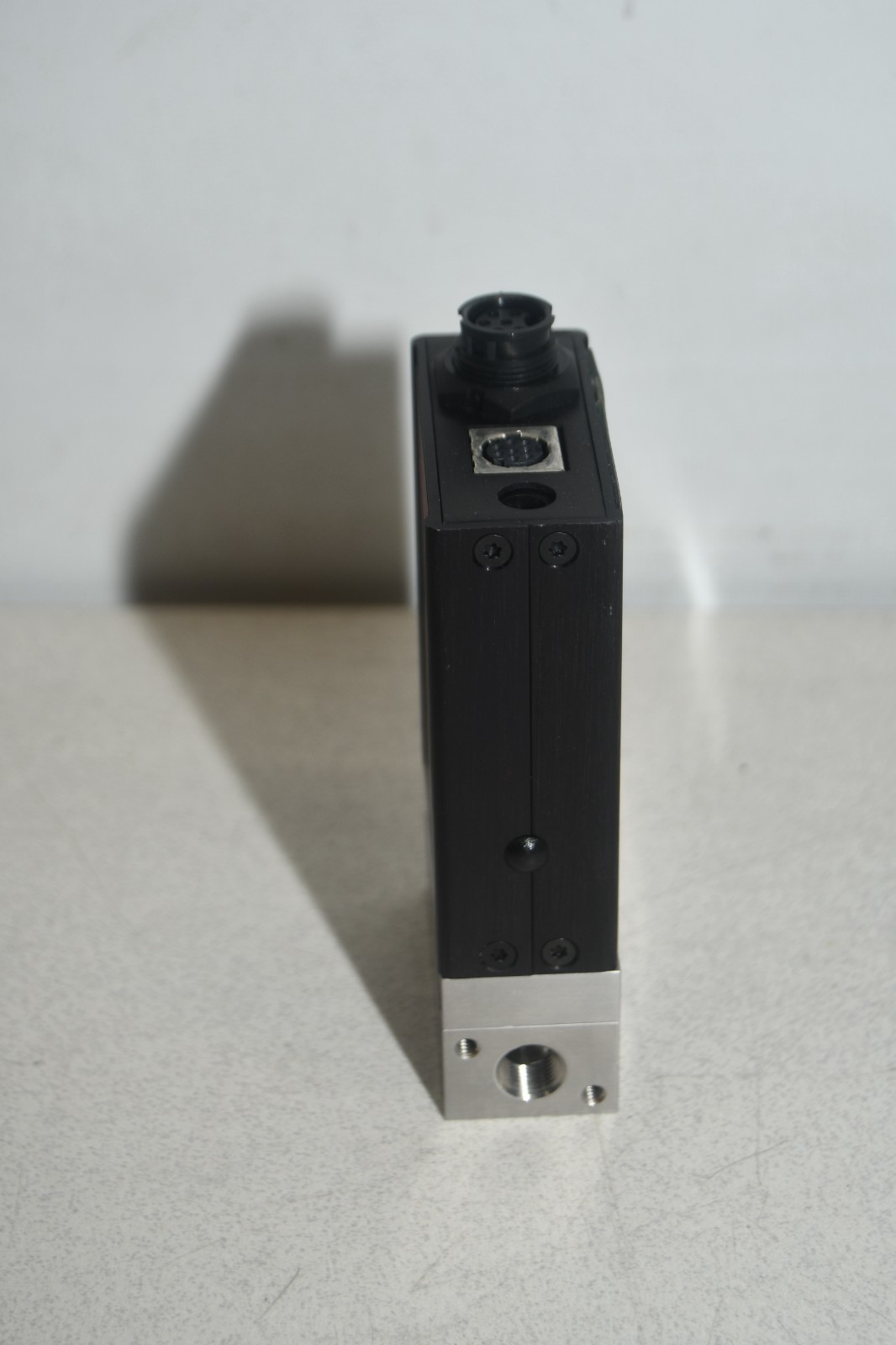 ^ Alicat P-1PSIG-D-I/5P Flow Controller #X8347