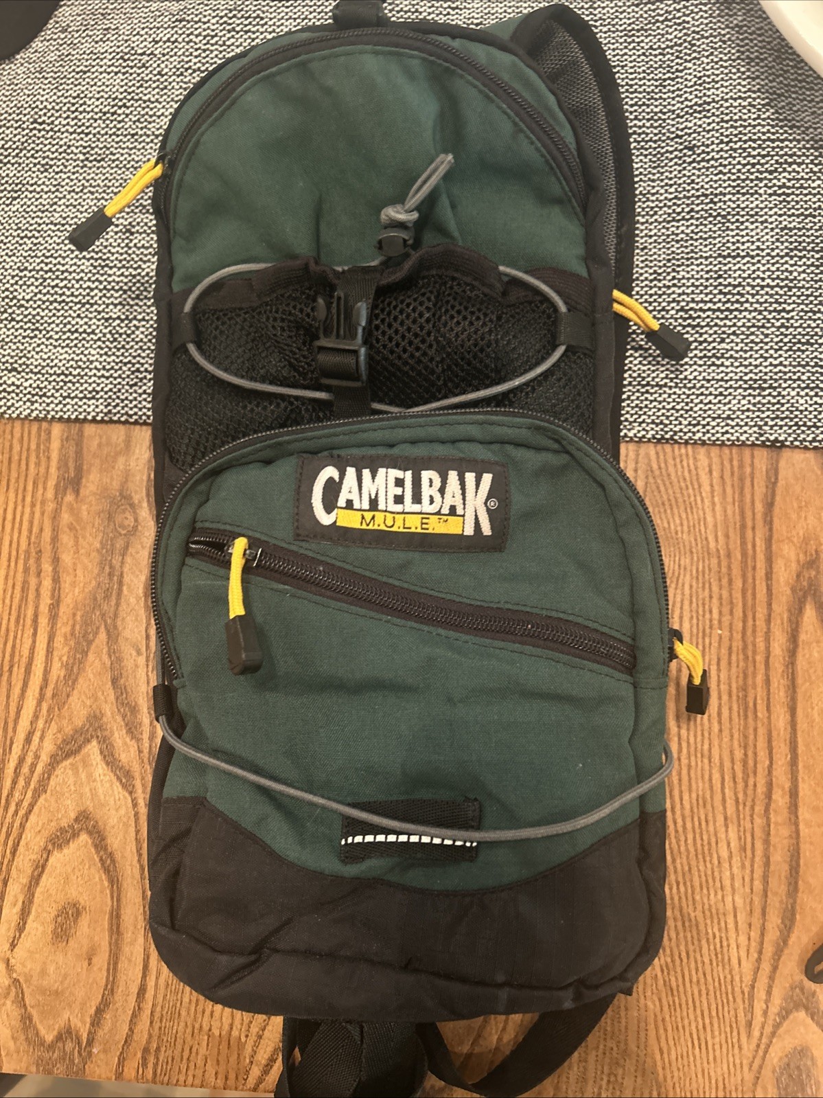 Vintage Camelbak Mule Green Hydration Backpack No Bladder M.U.L.E. Hiking