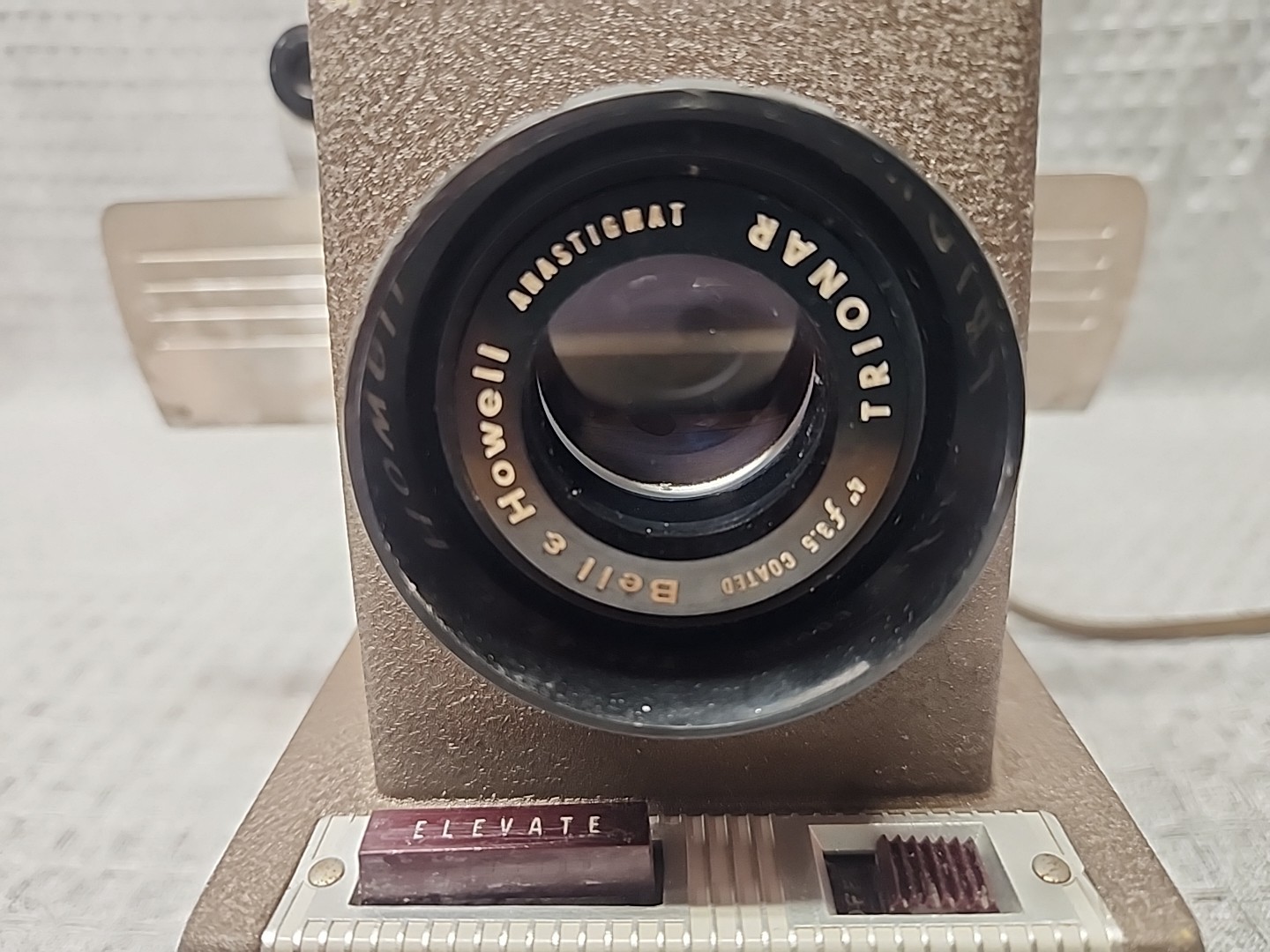 Bell & Howell Headliner Model 707 slide Projector Light Works Great Condition