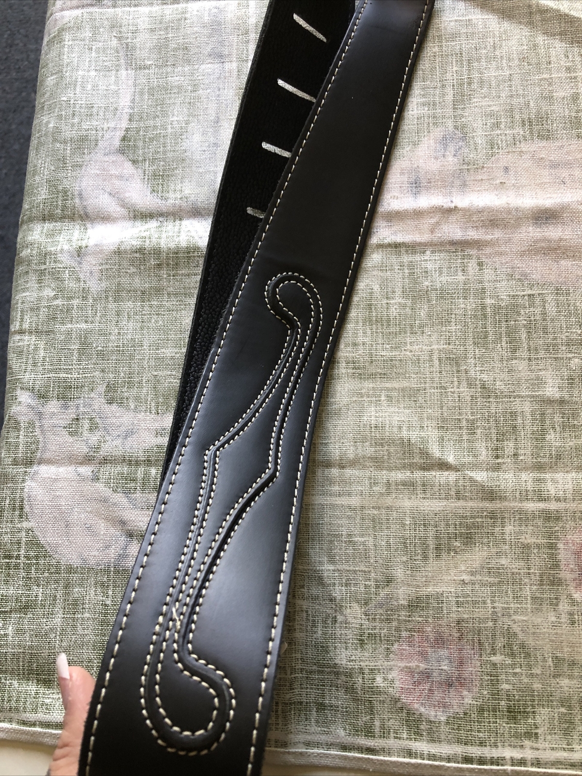 Black Leather Guitar Strap NWOT