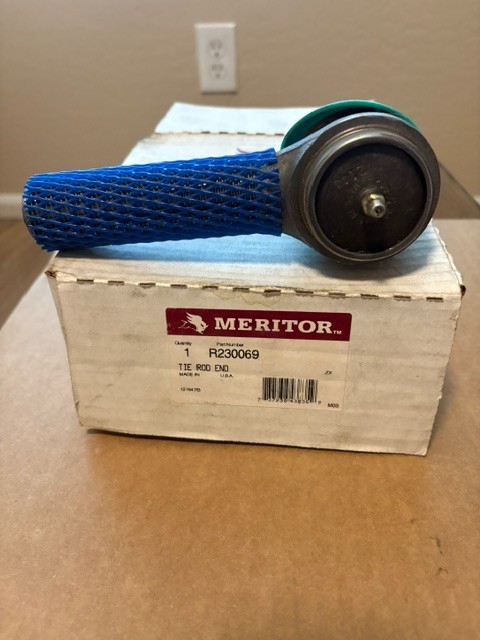 Meritor Genuine R230069 RH Side Thread Front Axle Tie Rod End