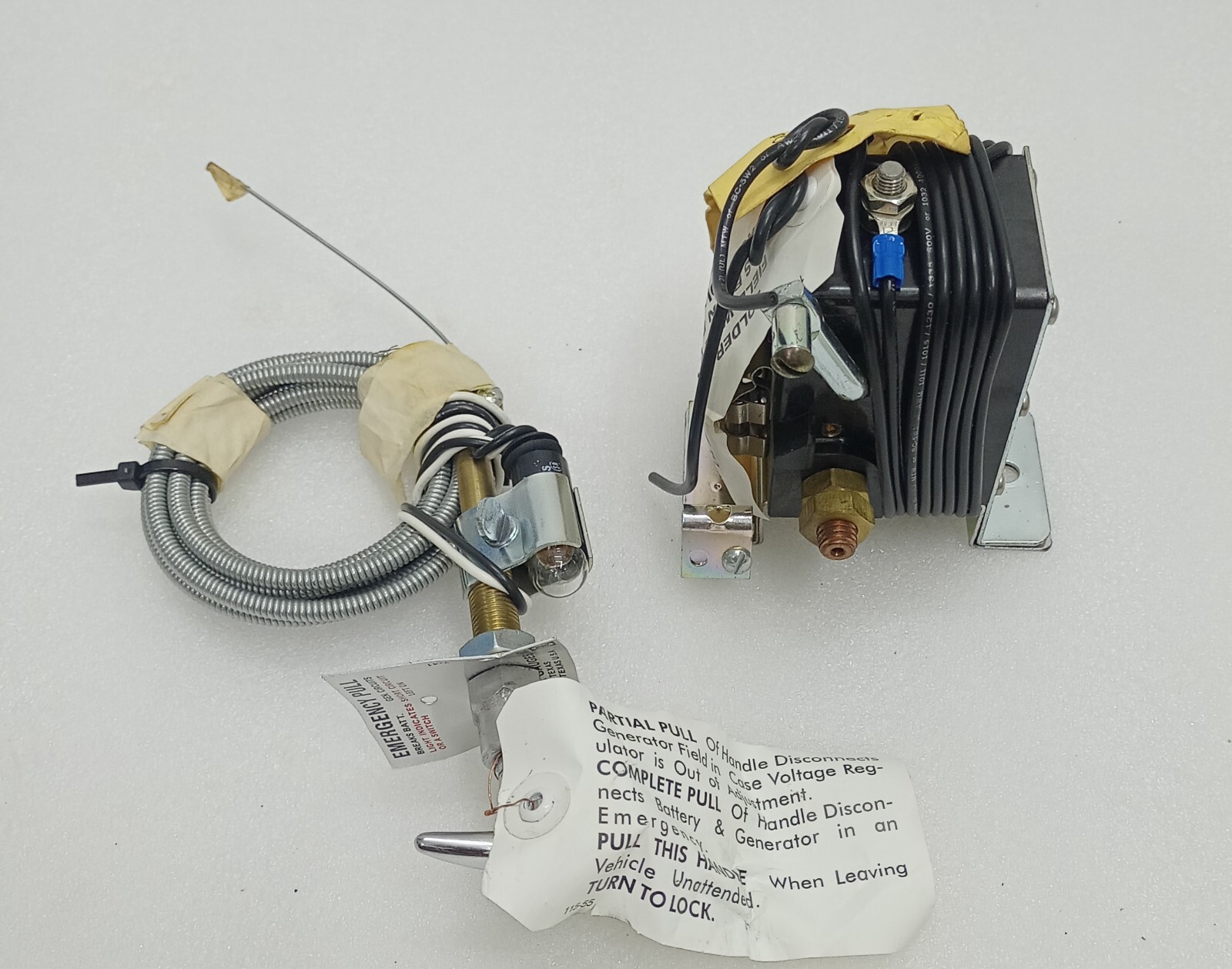 Rochester Gauges 2835 MAK-SAF Switch / Pull Cable / Caterpillar 9130404400
