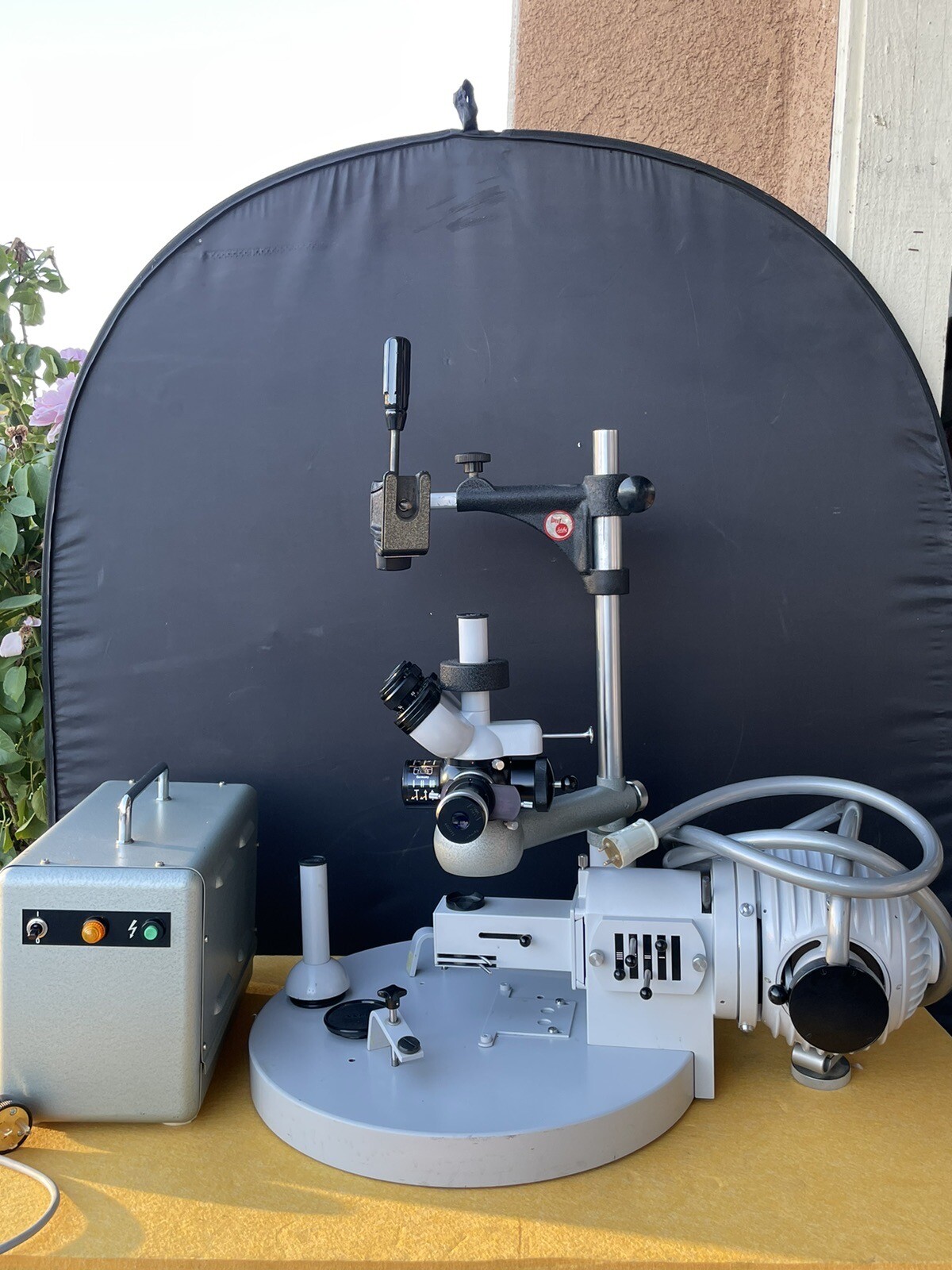 Vintage CARL ZEISS FLUORESCENCE MICROSCOPE & Transformer  HBO 200 W/4 4703038