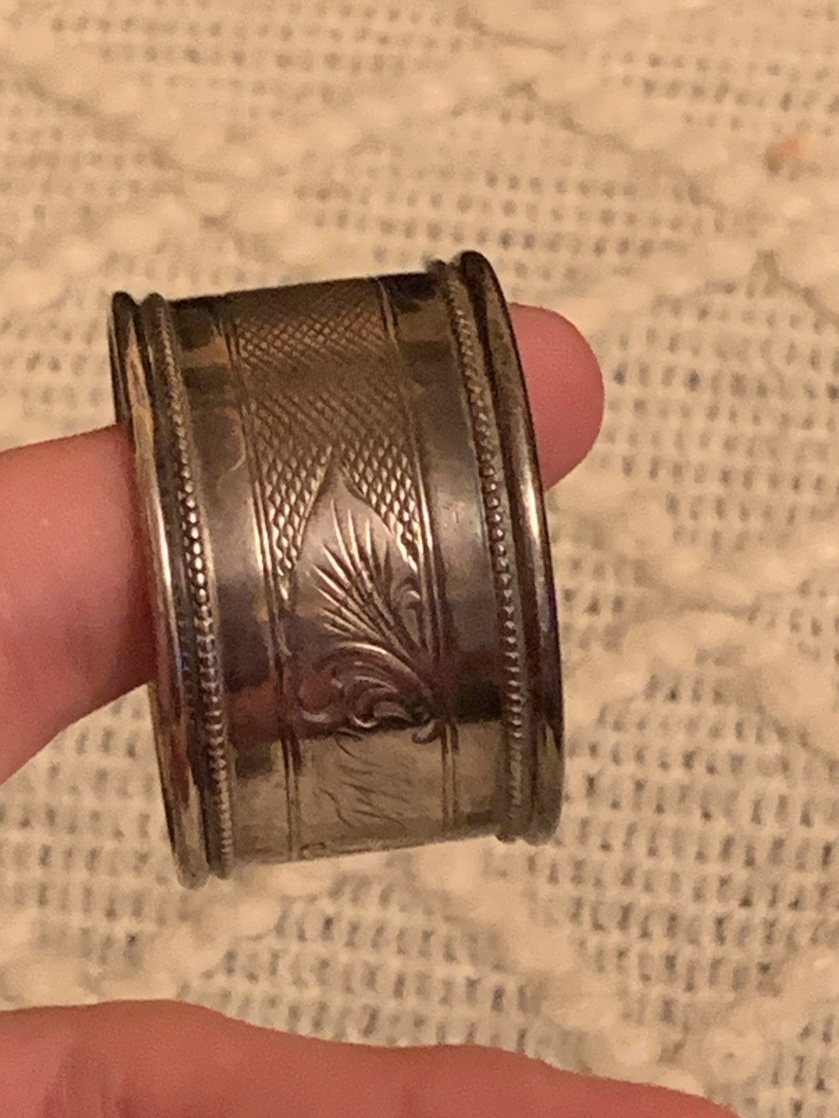 Sterling Silver napping ring antique , not marked, tested, 26 grams