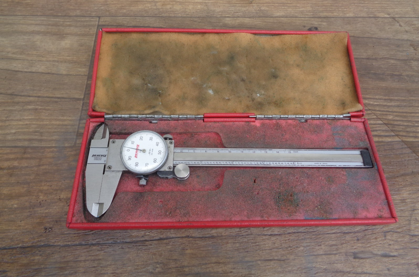 Vintage PEACOCK ~ No. 20-435 Dial Caliper w/ Plastic Case.