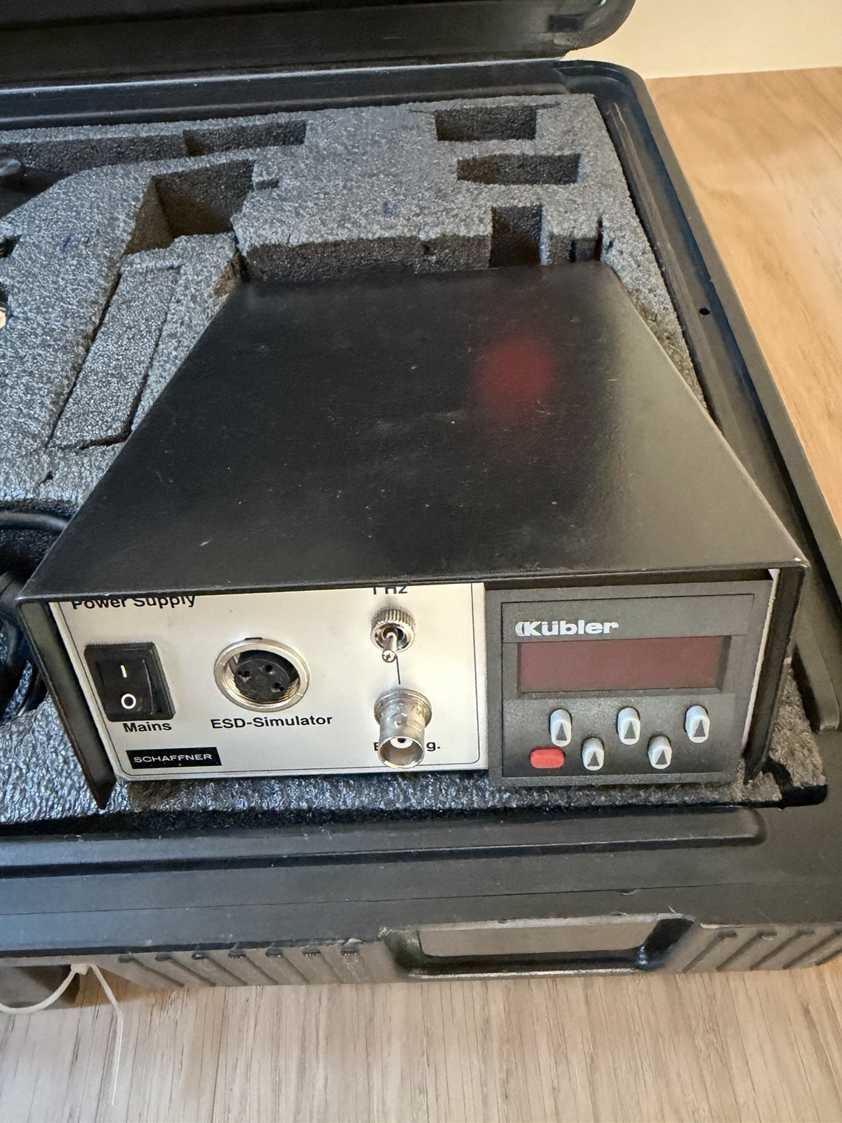 Schaffner NSG432 Electrostatic Discharge Simulator with Accessories