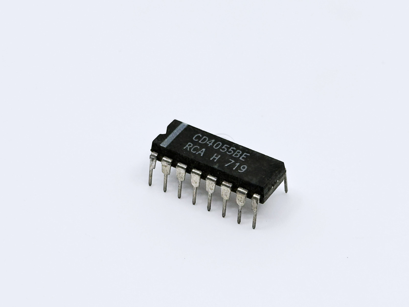 5PCS CD4055BE RCA CMOS BCD to 7 Segment LCD Decoder Driver DIP-16