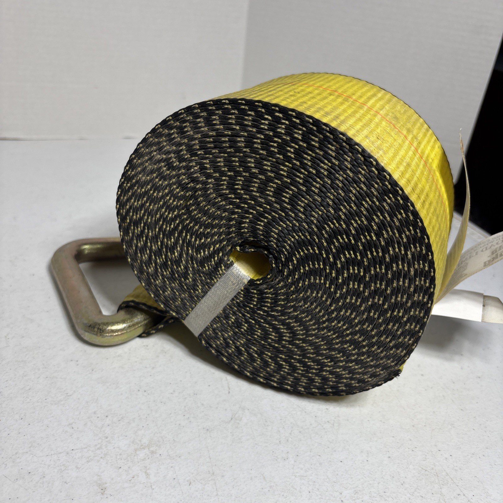 Pacific Cargo Control Heavy Duty Strap 30ft x 4in 5500lb Work Load. With D Ring