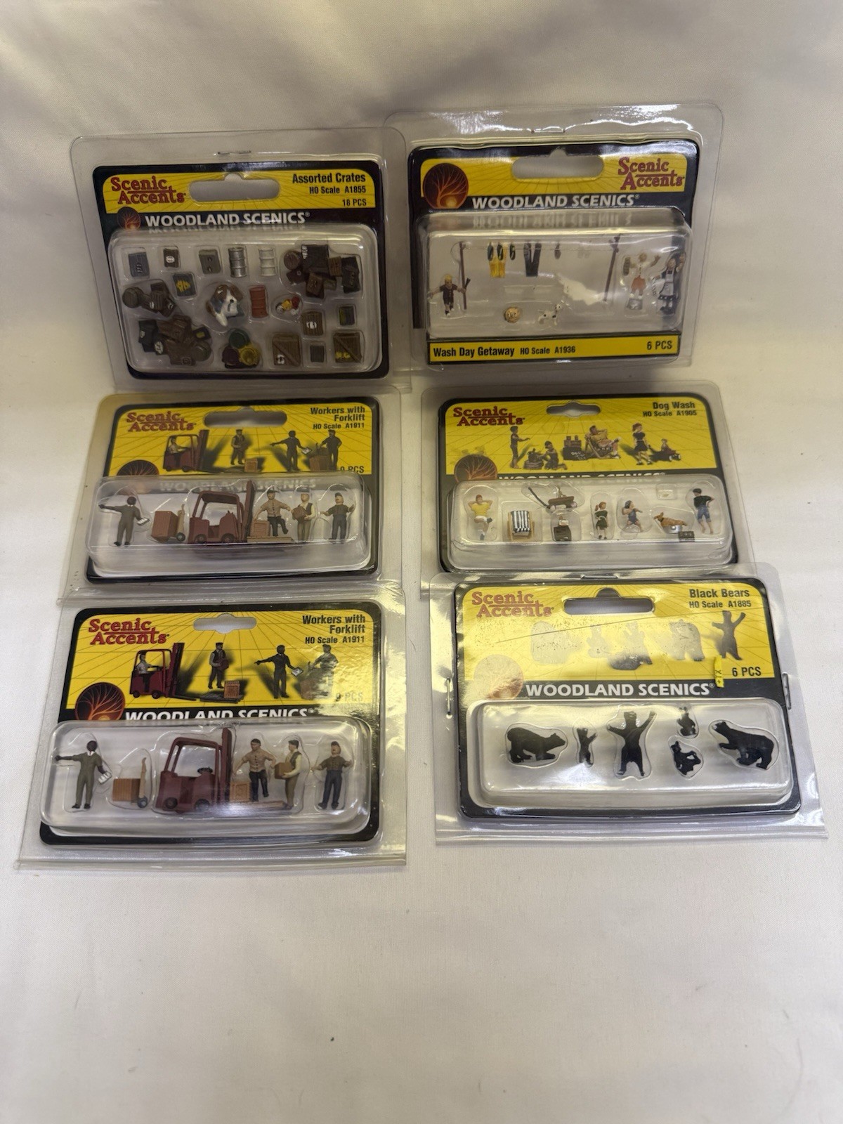 Woodland Scenics Scenic Accents Animals / People HO Scale *Each Sold Separately*