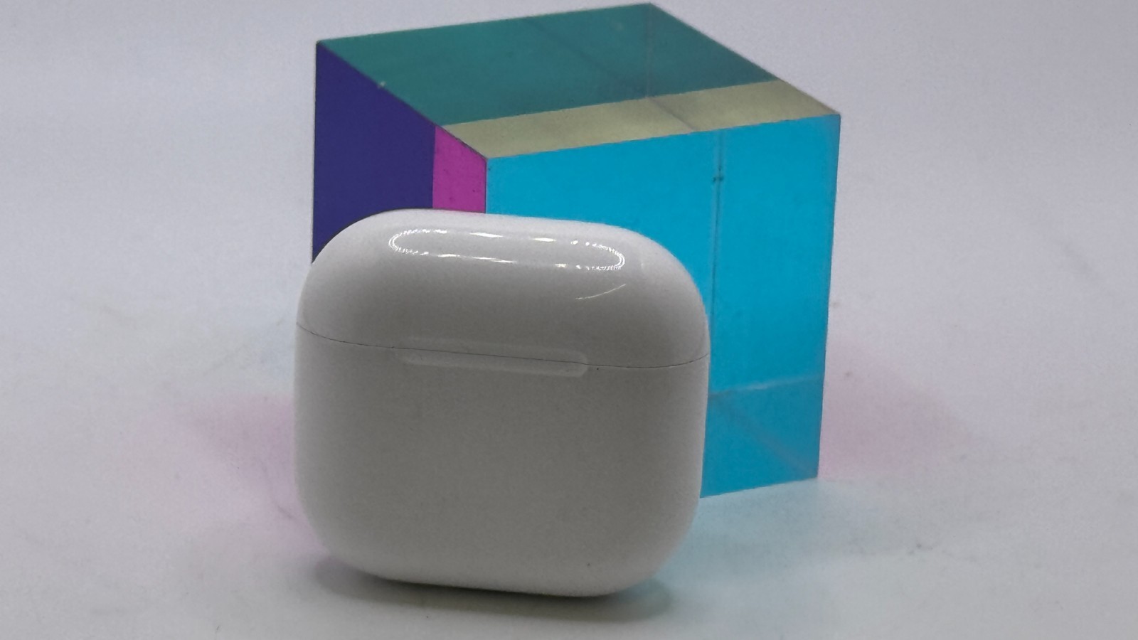 Apple AirPods 4th Generation - Replacement Charging Case A3059
