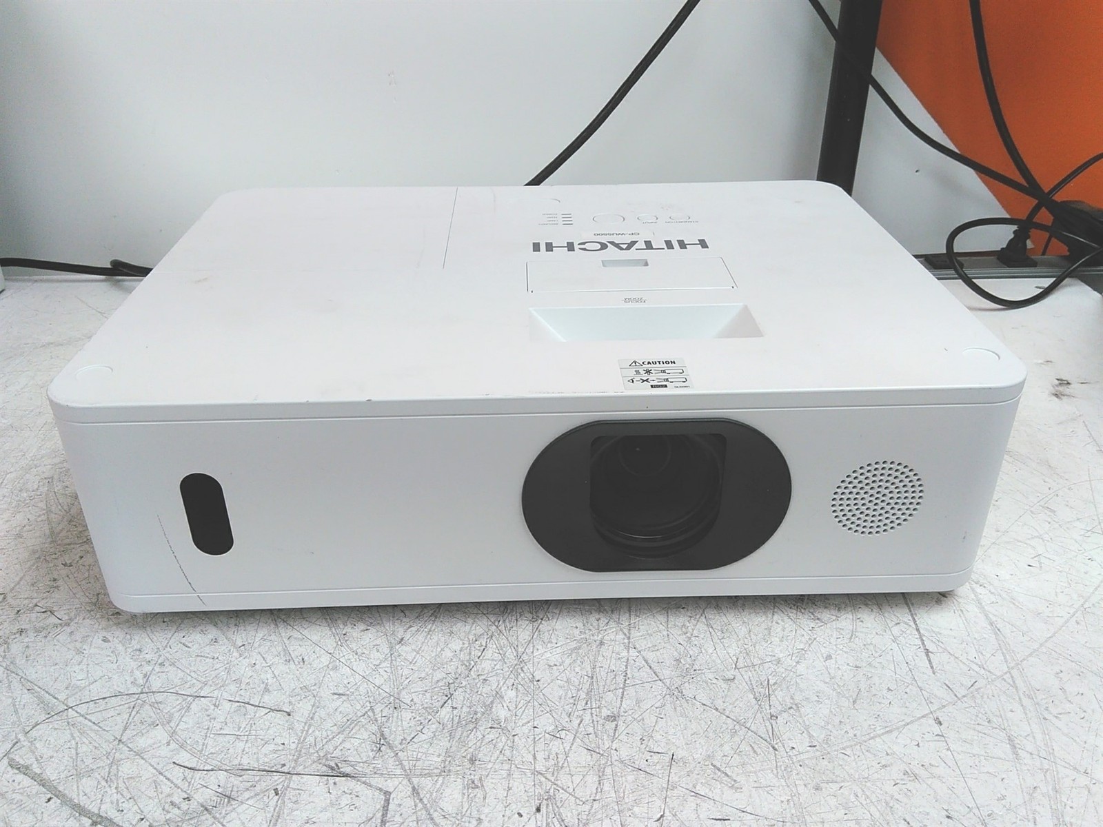 Hitachi CPWU5500 LCD HDMI Projector No Remote G2U