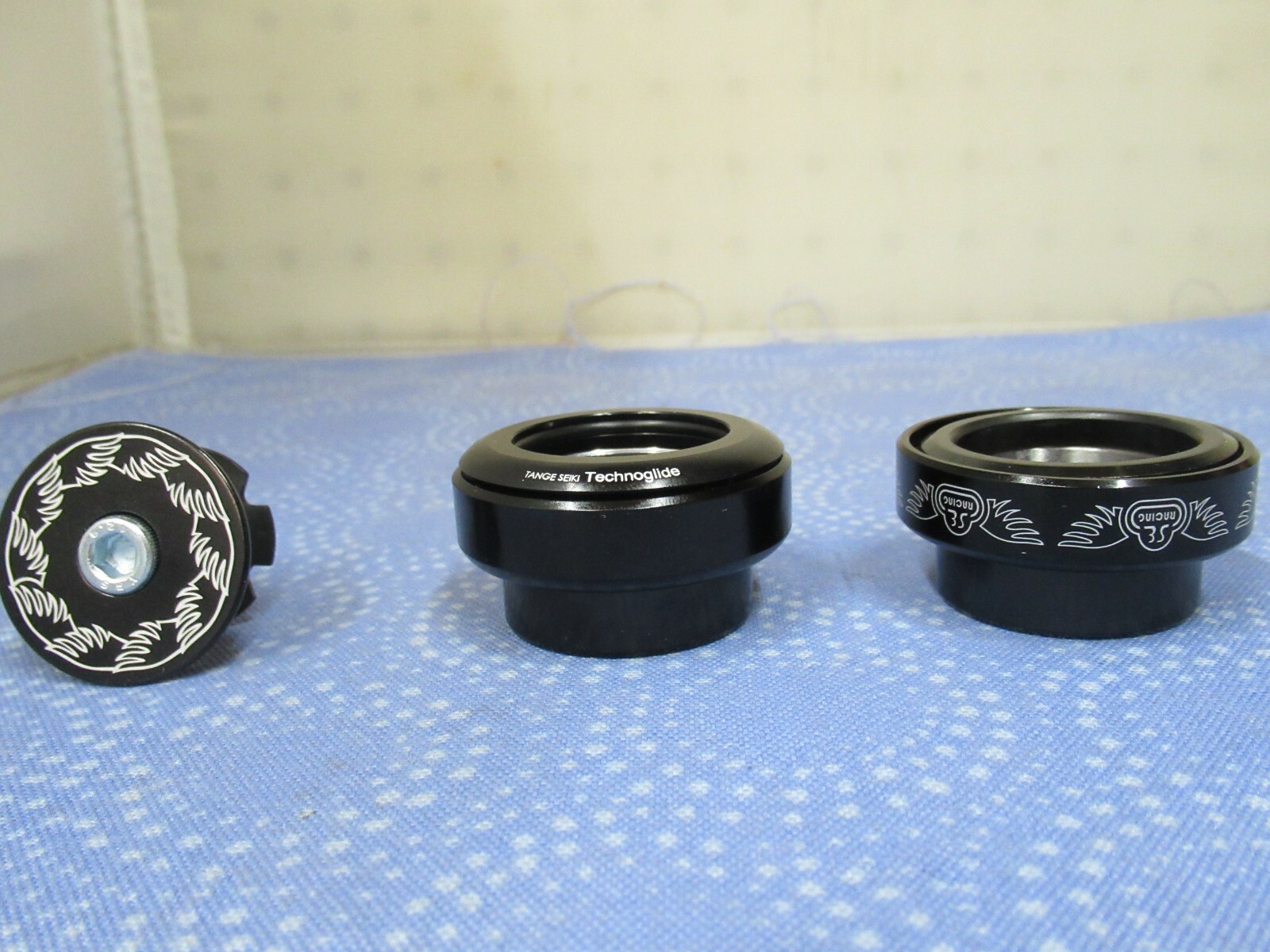 SE Racing Eluder 1-1/8" Threadless Black Sealed Cartridge Bearing Headset - New