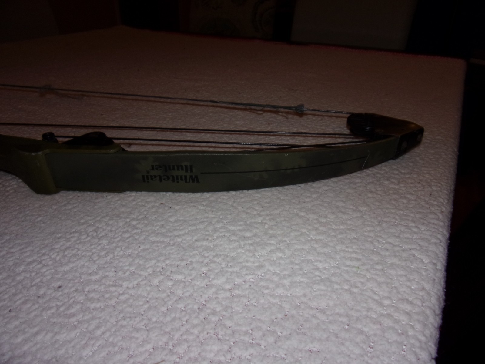 Vintage Bear Whitetail Hunter Green Camo Compound Bow