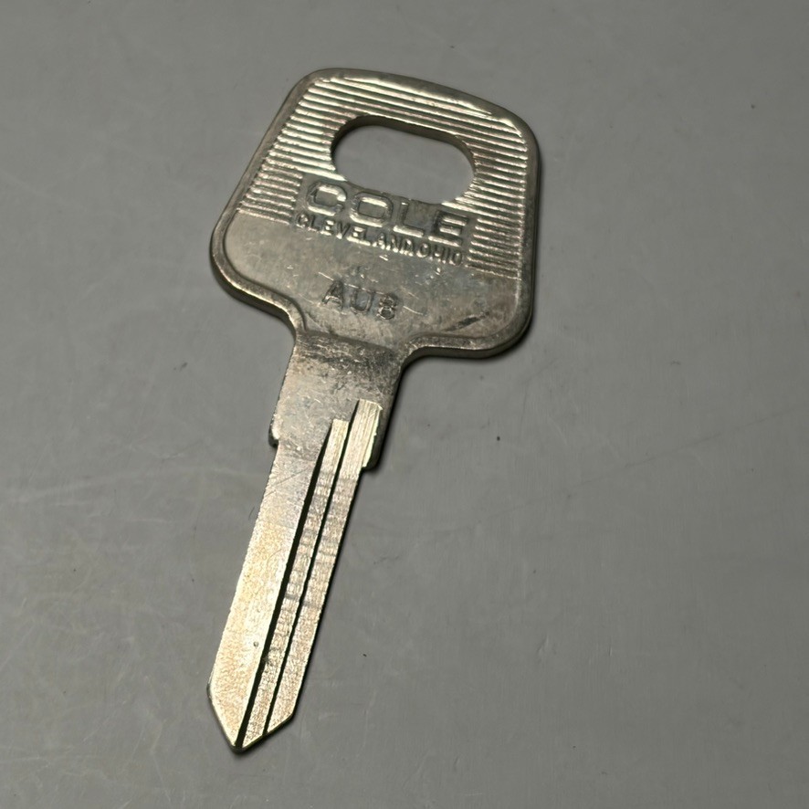 1- Cole National Key Blank AU8 UNCUT Audi Replacement Auto Car Direct Fit