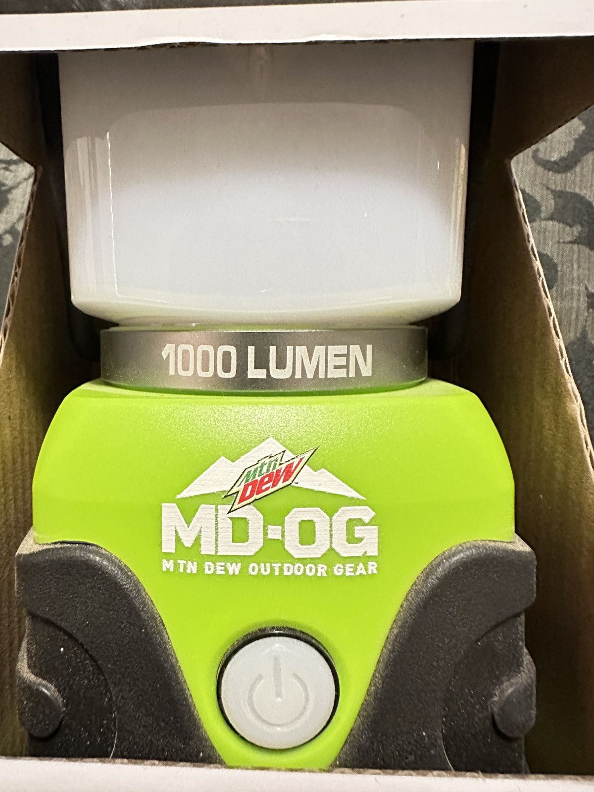 Mountain Dew MD-OG (Tahoe Trails 1000 Lumen LED Camping Lantern)