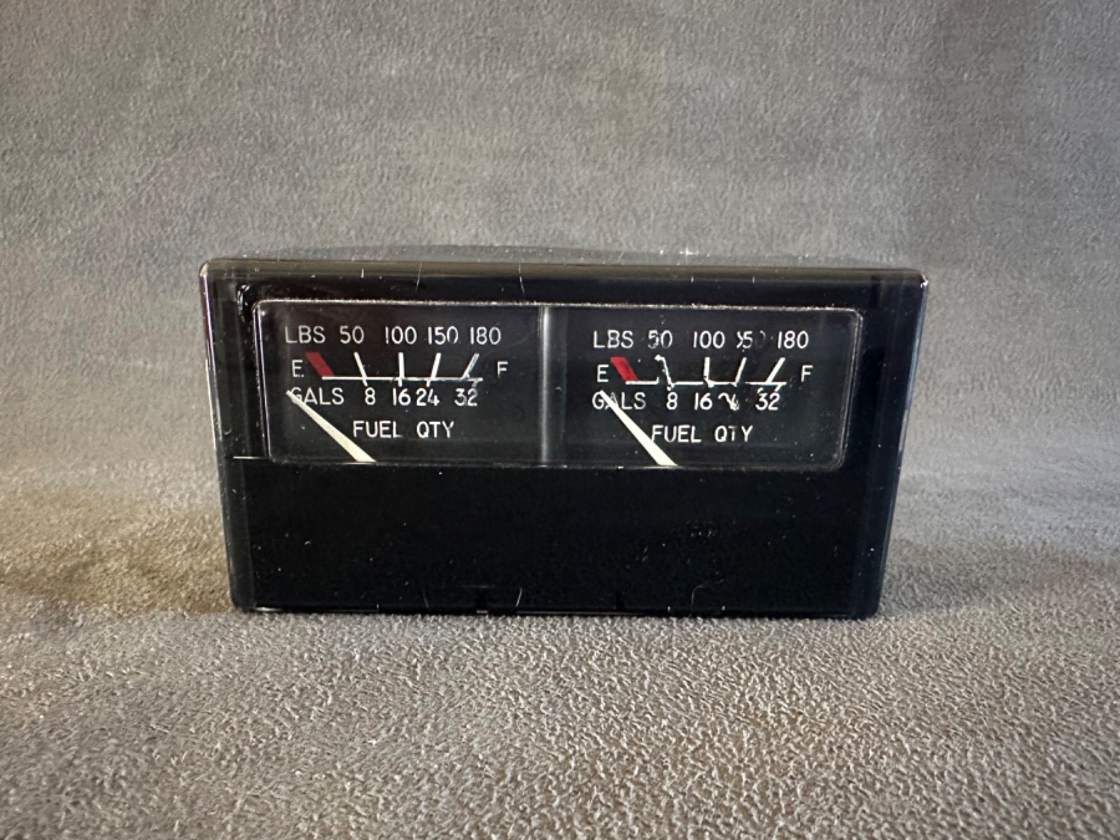 Cessna Fuel Gauge Cluster, P/N C669537-0107, New Surplus