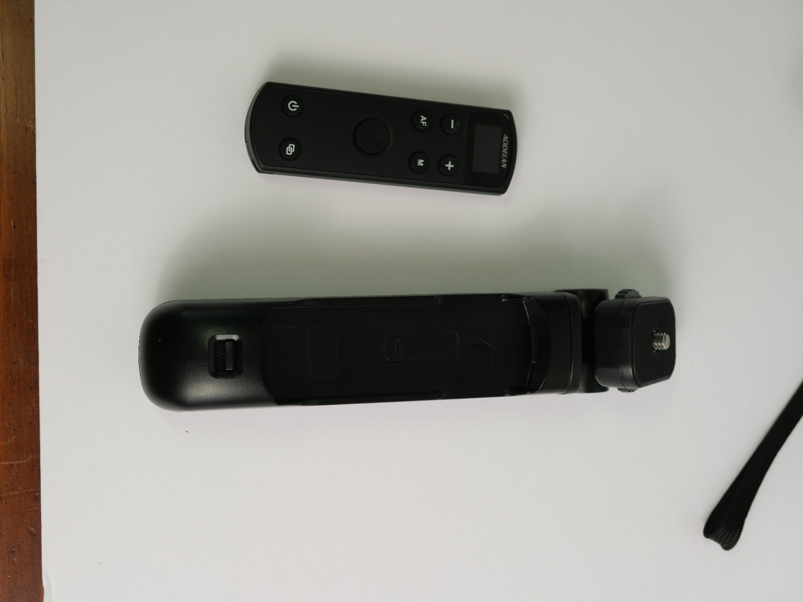 AODELAN TG-1 / BR-3 Wireless Tripod Grip Remote Canon Bluetooth BR-E1 Alternate