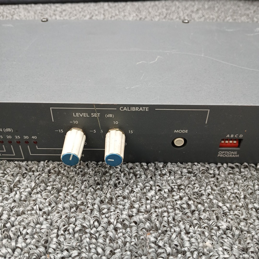 Symetrix 571 SPL Ambient Noise Sensing Automatic Level Controller