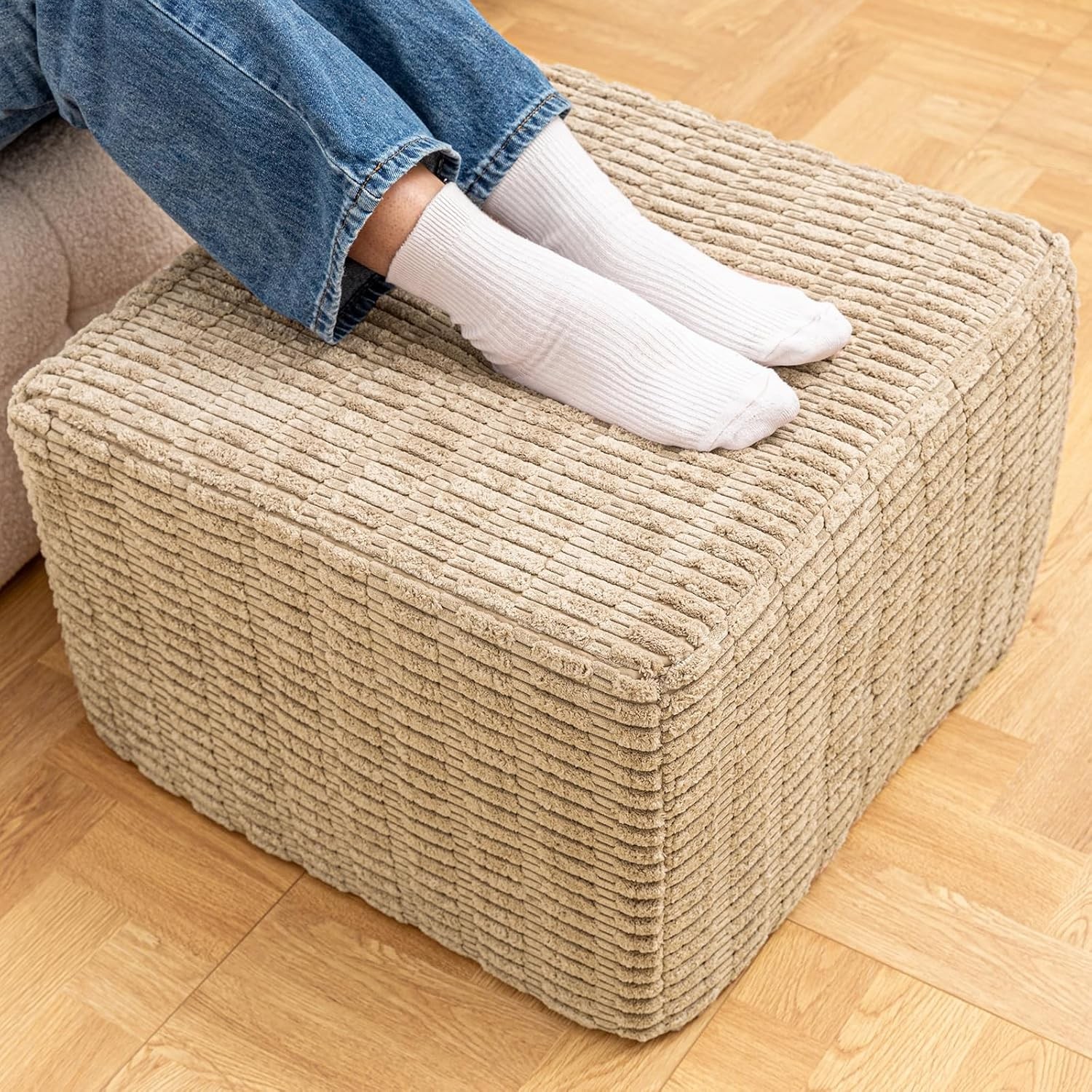 Round Square Pouf Ottoman Foot Rest – Lightweight Modern Footstool W/ Plush Foam