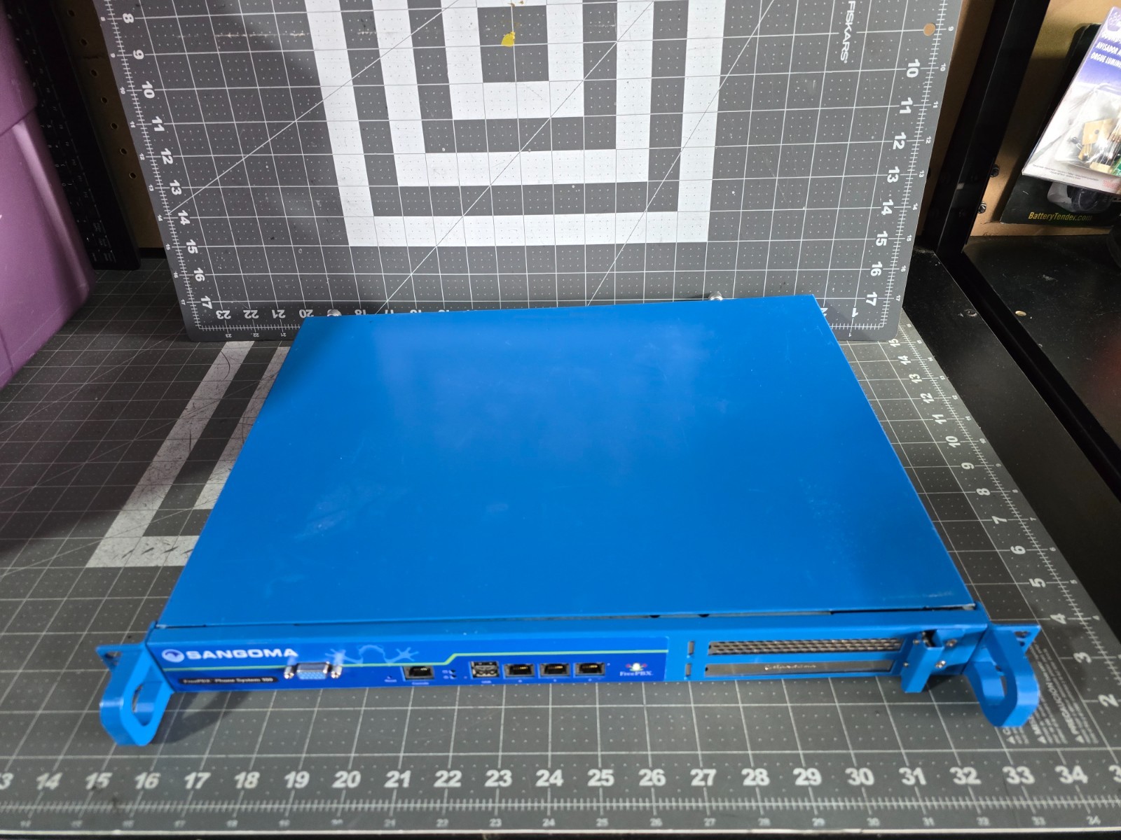 SANGOMA FREEPBX PHONE SYSTEM 100 Rack Mount for parts
