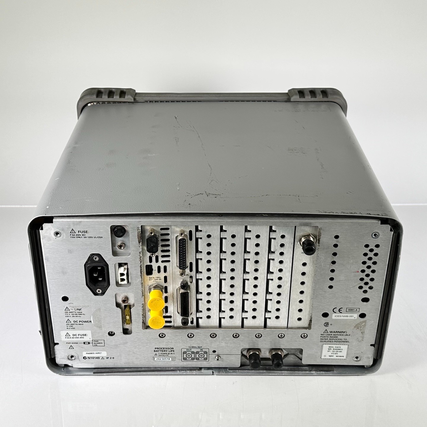 Agilent E4407B ESA-E Spectrum Analyzer w/ Options: 1D5, 1DR, A4H, AYZ, B72