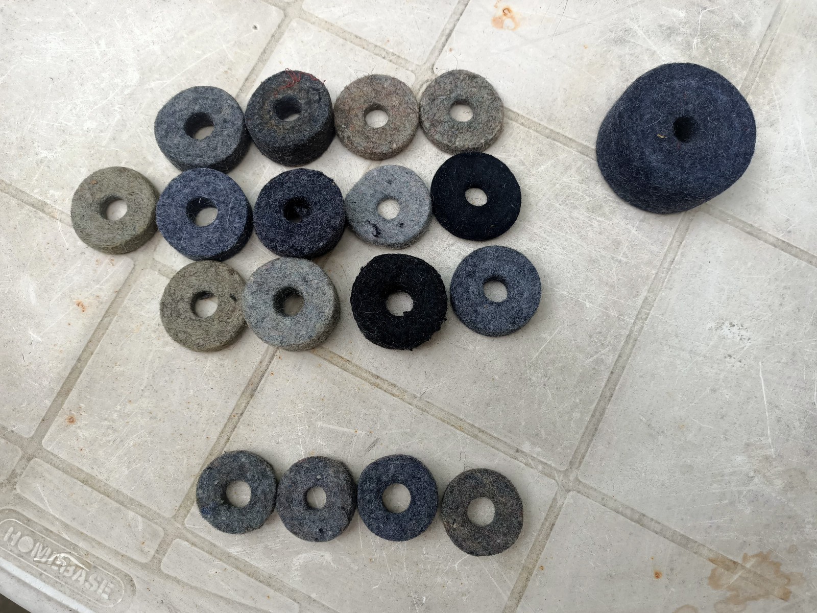 Assorted cymbal felts (sold in sixes)