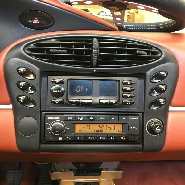 6 x VDO CONTINENTAL TR7412UB-OR BLUETOOTH - factory masterbox
