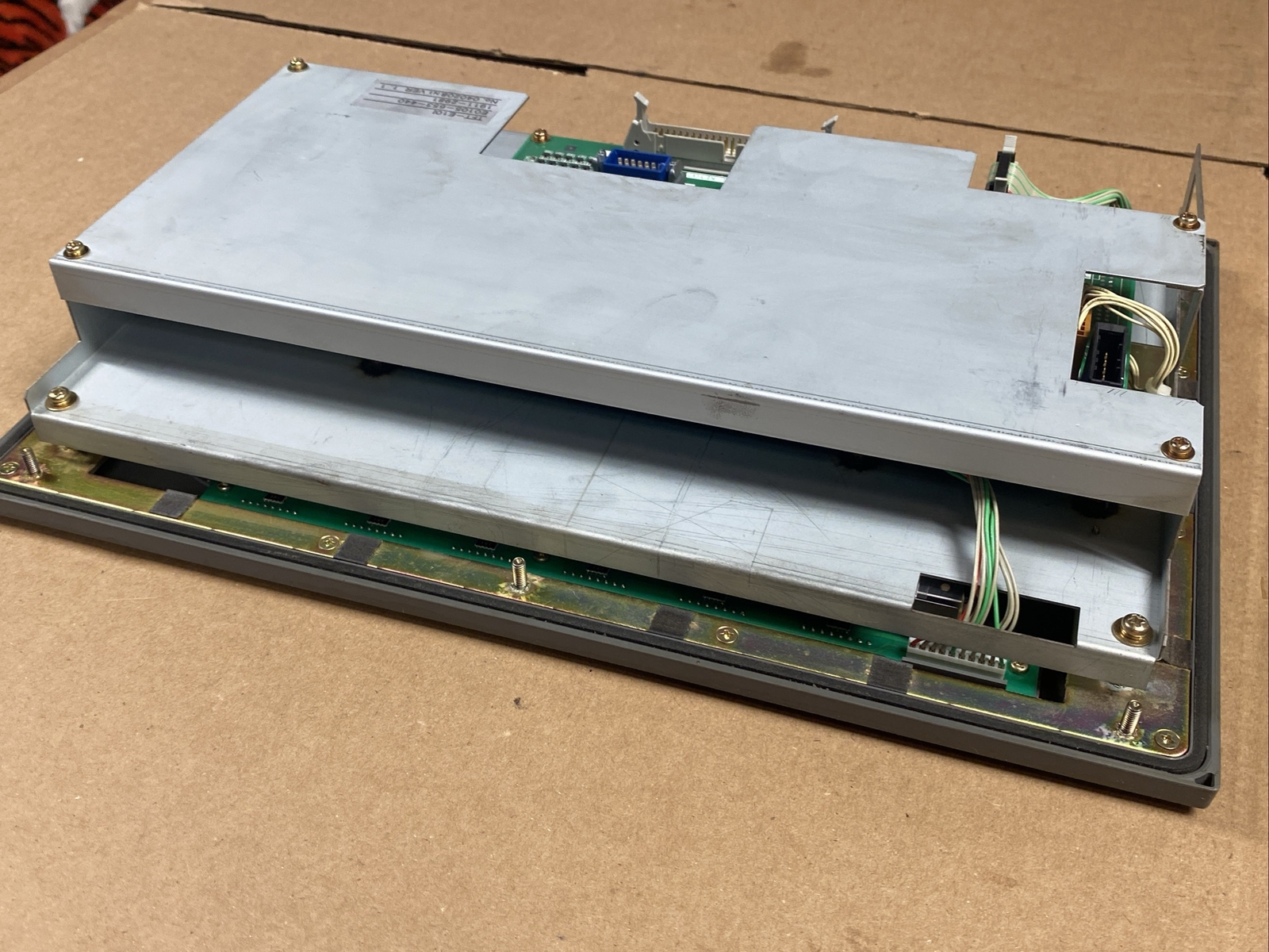 Okuma E0105-653-440 OSP-E100M Touchscreen Operator Panel TFT-E10I 1911-2981 V1.1