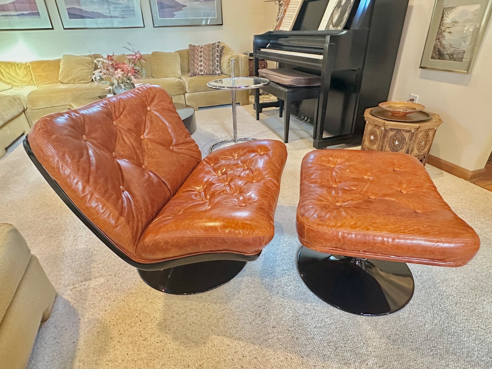 ~ARTIFORT, F976 SWIVEL LOUNGE CHAIR & OTTOMAN, by Geoffrey Harcourt (c.1968)!!!