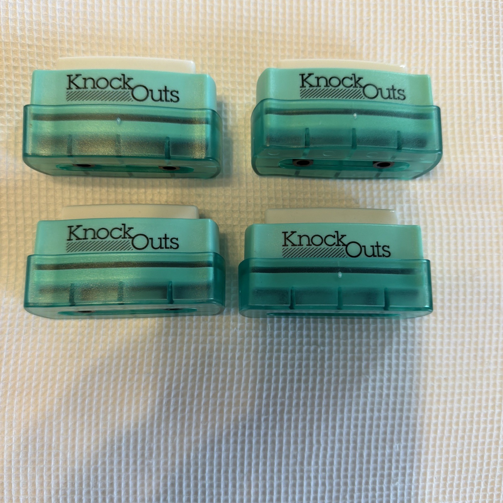 American Crafts KNOCK OUTS Border Punch Bundle With 10 Random Shapes