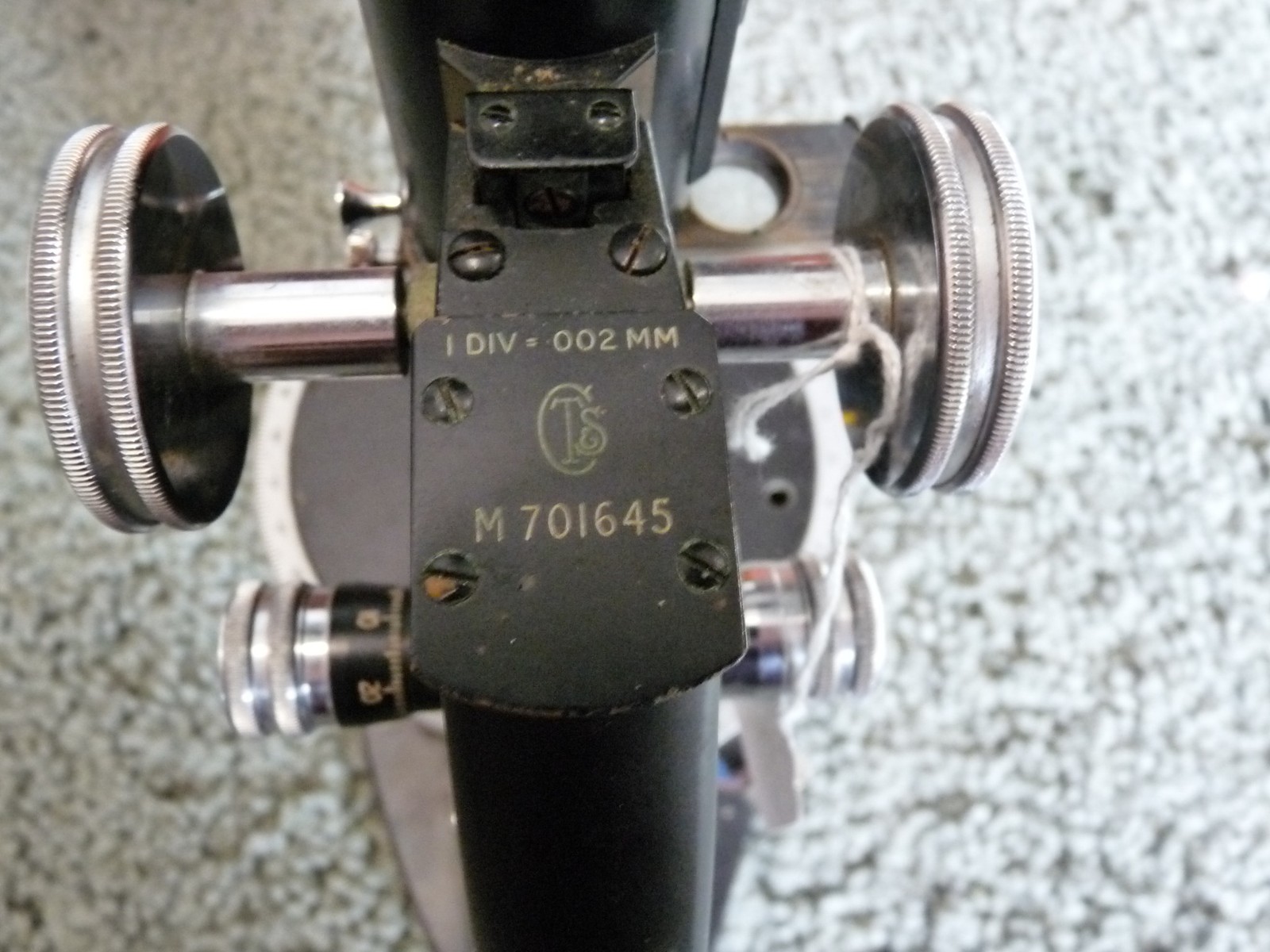 COOKE. TROUGHTON SIMMS MICROSCOPE WITH CASE 890