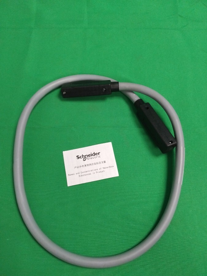 NEW Schneider Electric 140XCA71703 140XCA71703