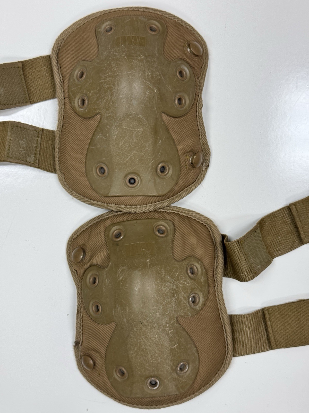 HWI NG Coyote Brown Military Tactical Knee Pads & Elbow Pads Complete Set USED