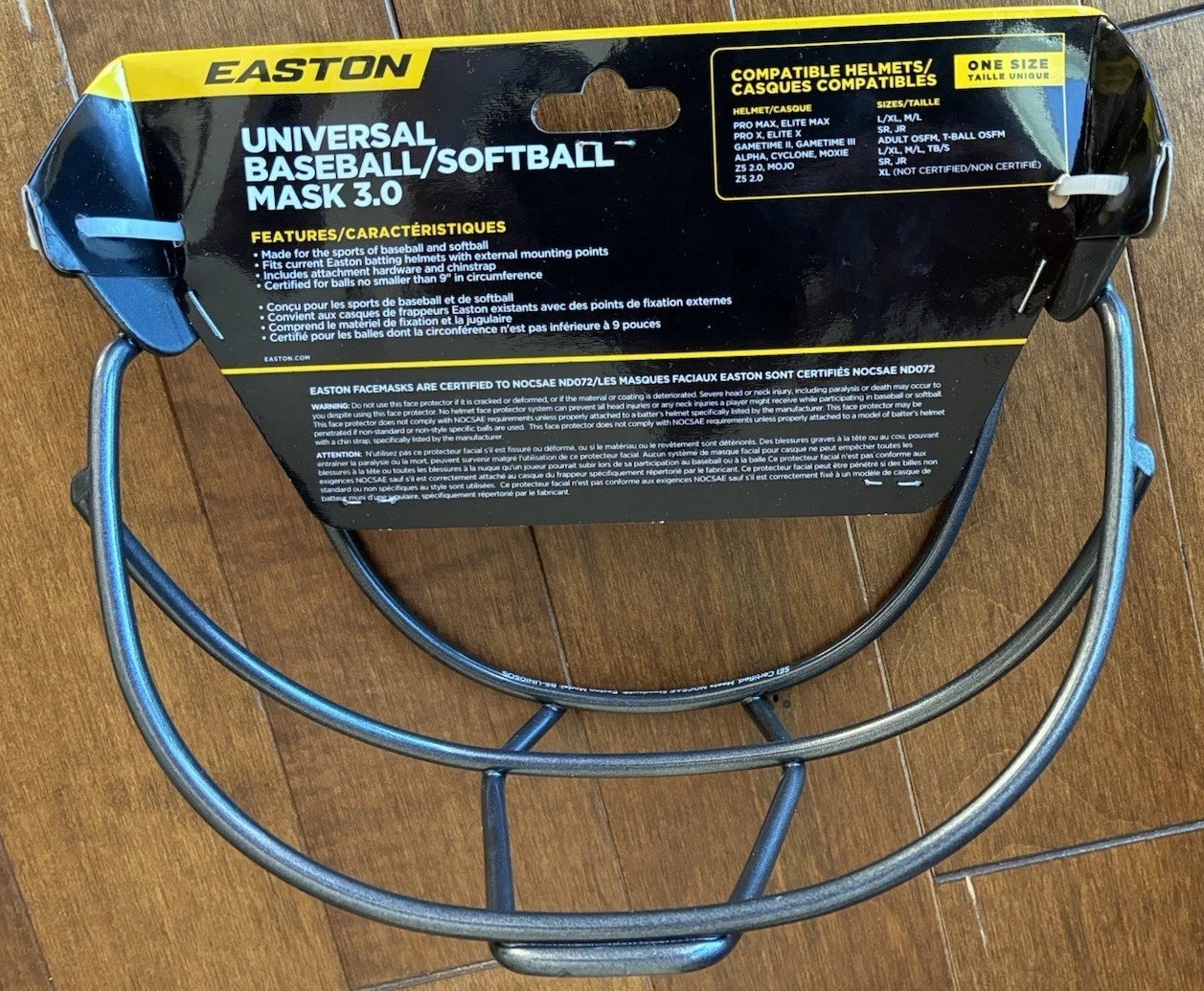 Easton Universal Black Baseball Softball Mask With Chin Strap 3.0 Brand New