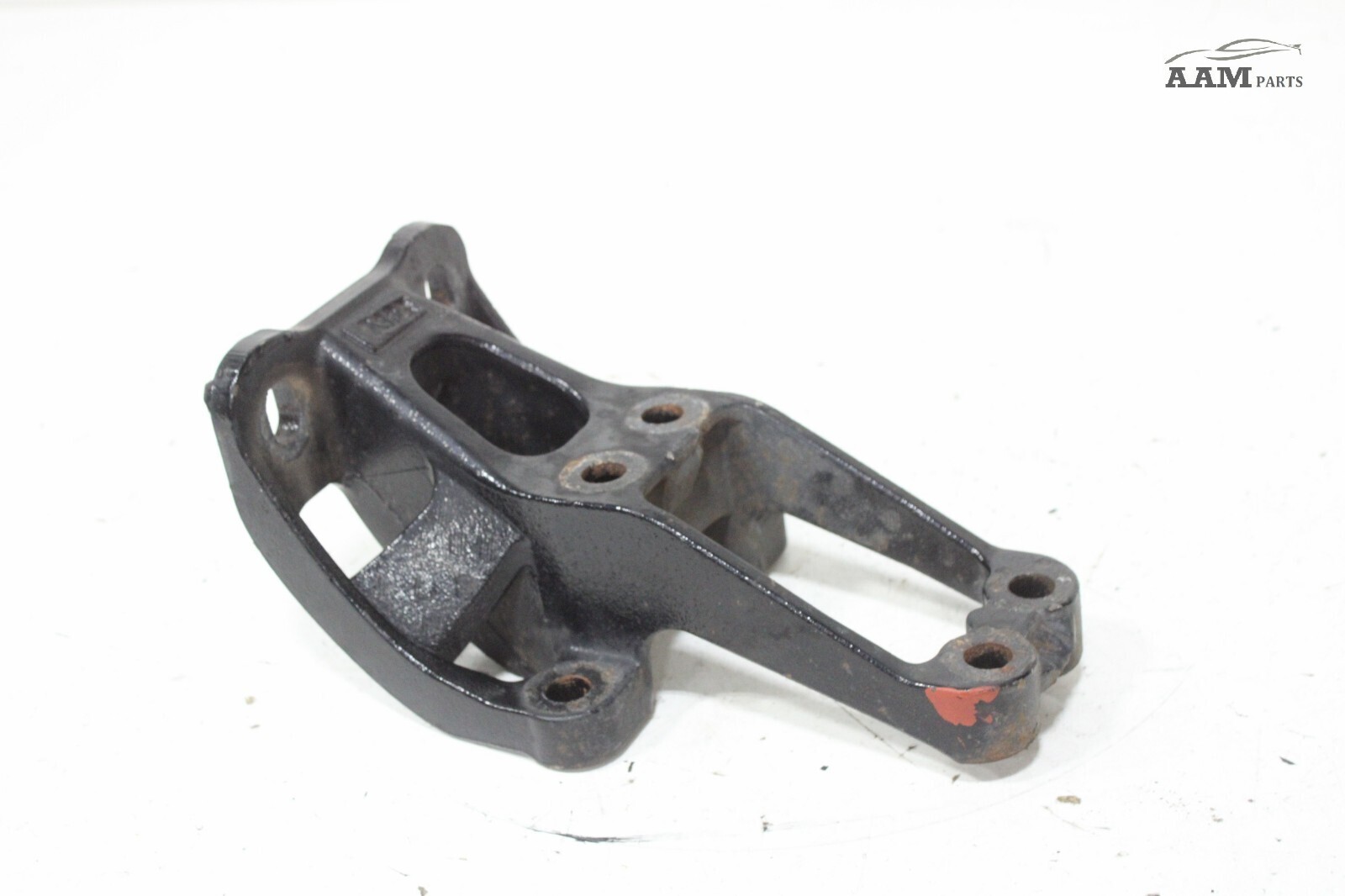 2018-2024 FREIGHTLINER CASCADIA FRONT LEFT CAB MOUNT BRACKET R18-67961-000 OEM