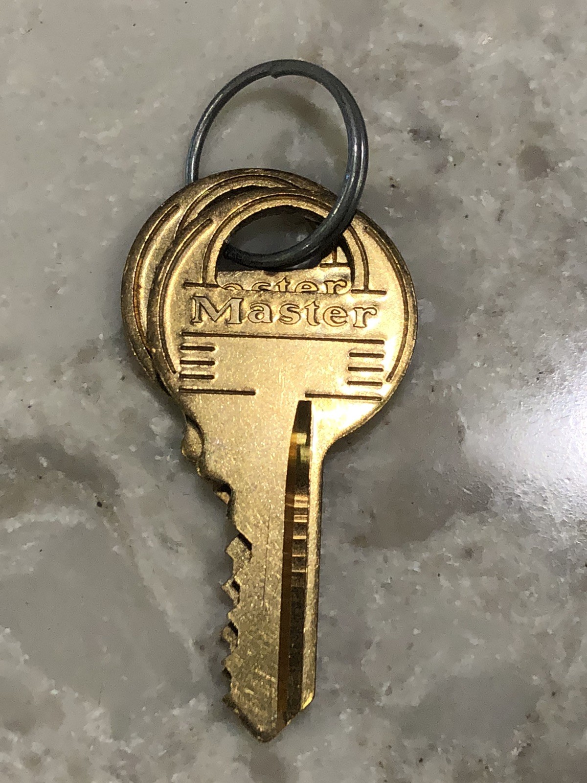 Masterlock Commercial Grade 2keys 2435