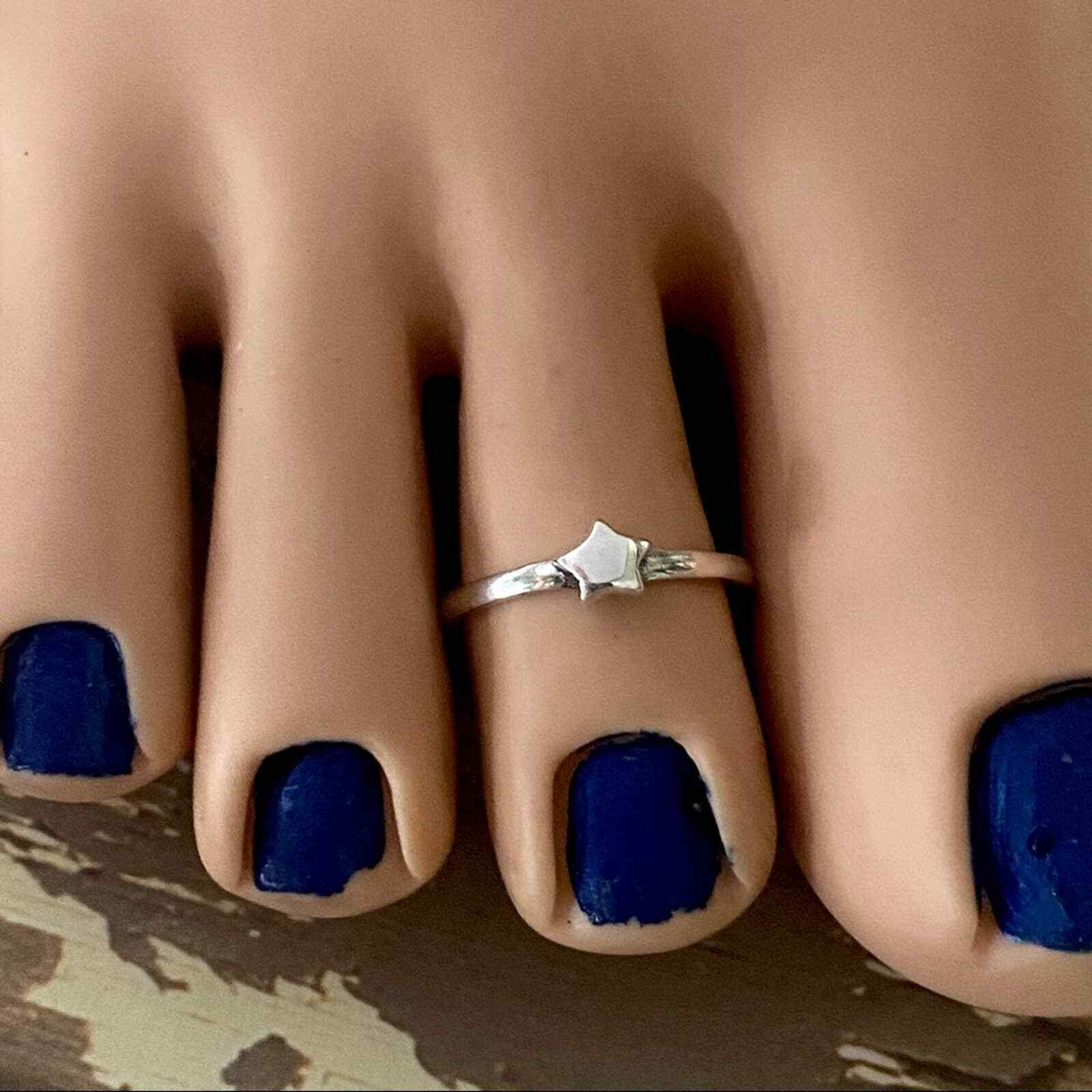 Sterling Silver Star Toe Ring Midi Ring