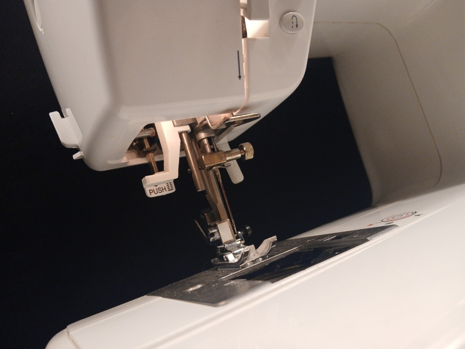 Pfaff Smart 200c Computerized Sewing Machine – Tested