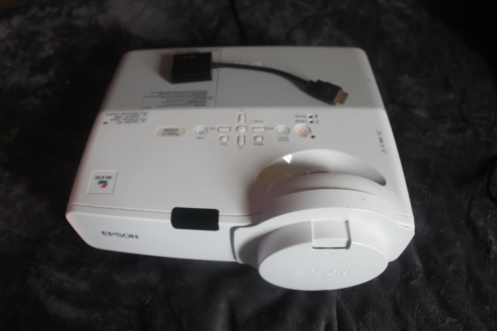 Epson PowerLite 410W LCD W/ POWER CORD & VGA to HDMI CORD ~  FREE SHIPPING