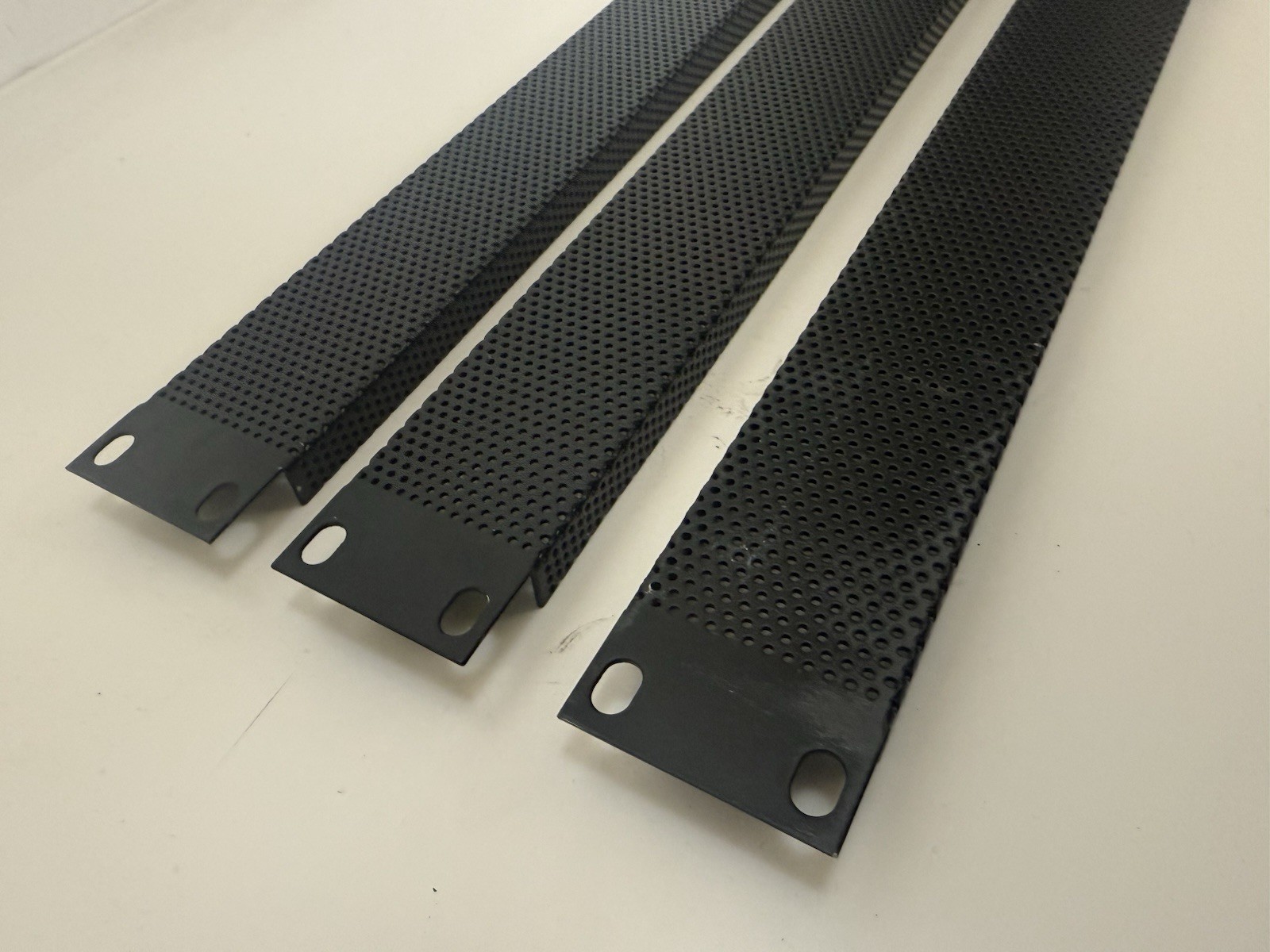 3x Middle Atlantic 25% Open Flanged Filler Panel 1U VTF1