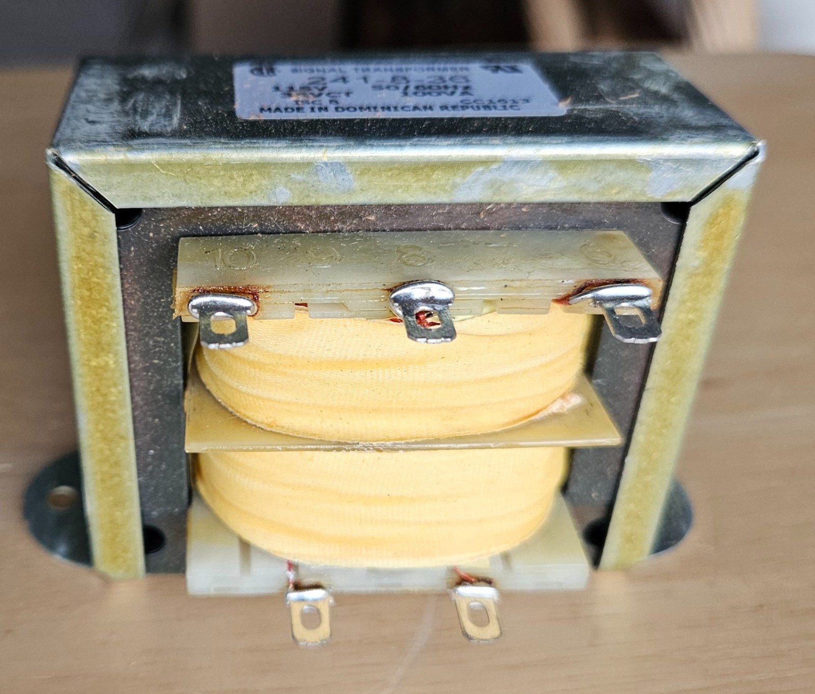 Signal Transformer model 241-8-36, Pri: 115-230V Sec: 36V - Free Shipping!