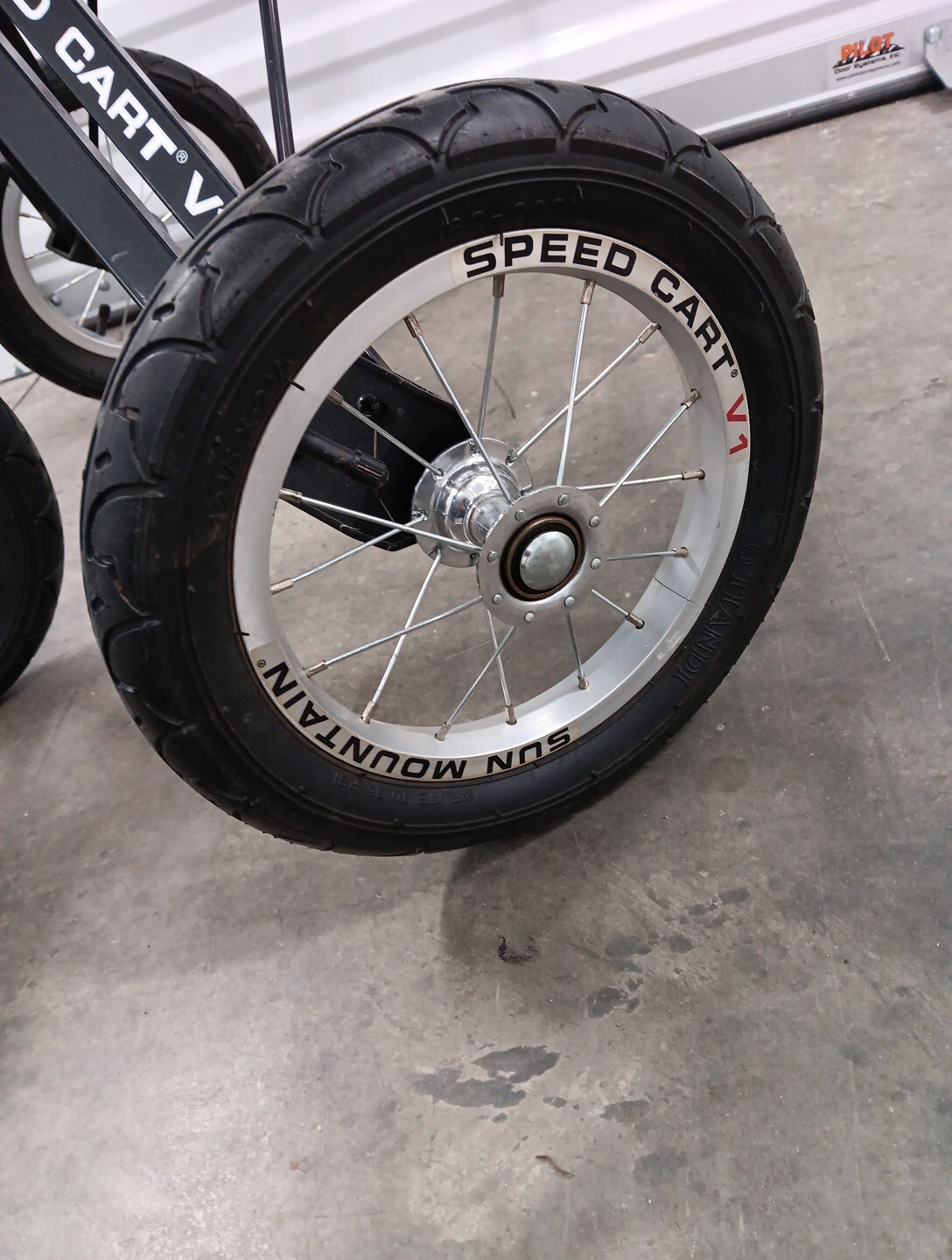 Sun Mountain Speed Cart V1 Push Pull Cart Three Wheels