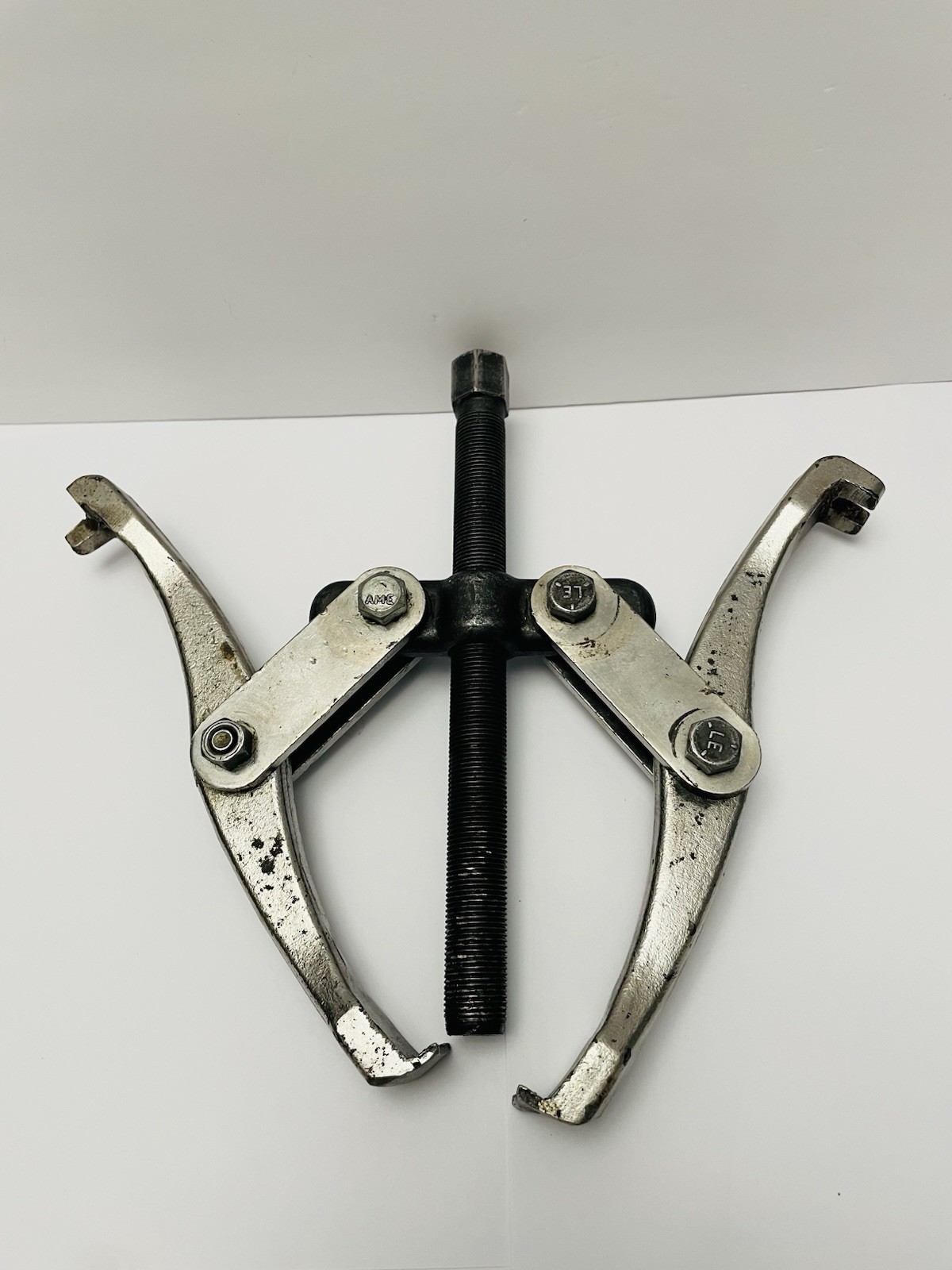 Jaw Puller Tool