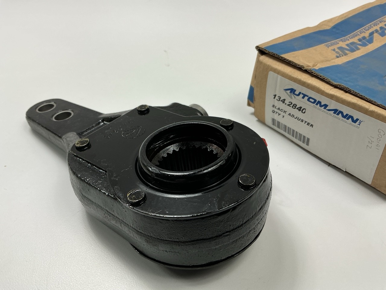 Automann 134-2840 Manual Slack Adjuster, 1.5" X 28 Spline, 5" & 6" - Meritor