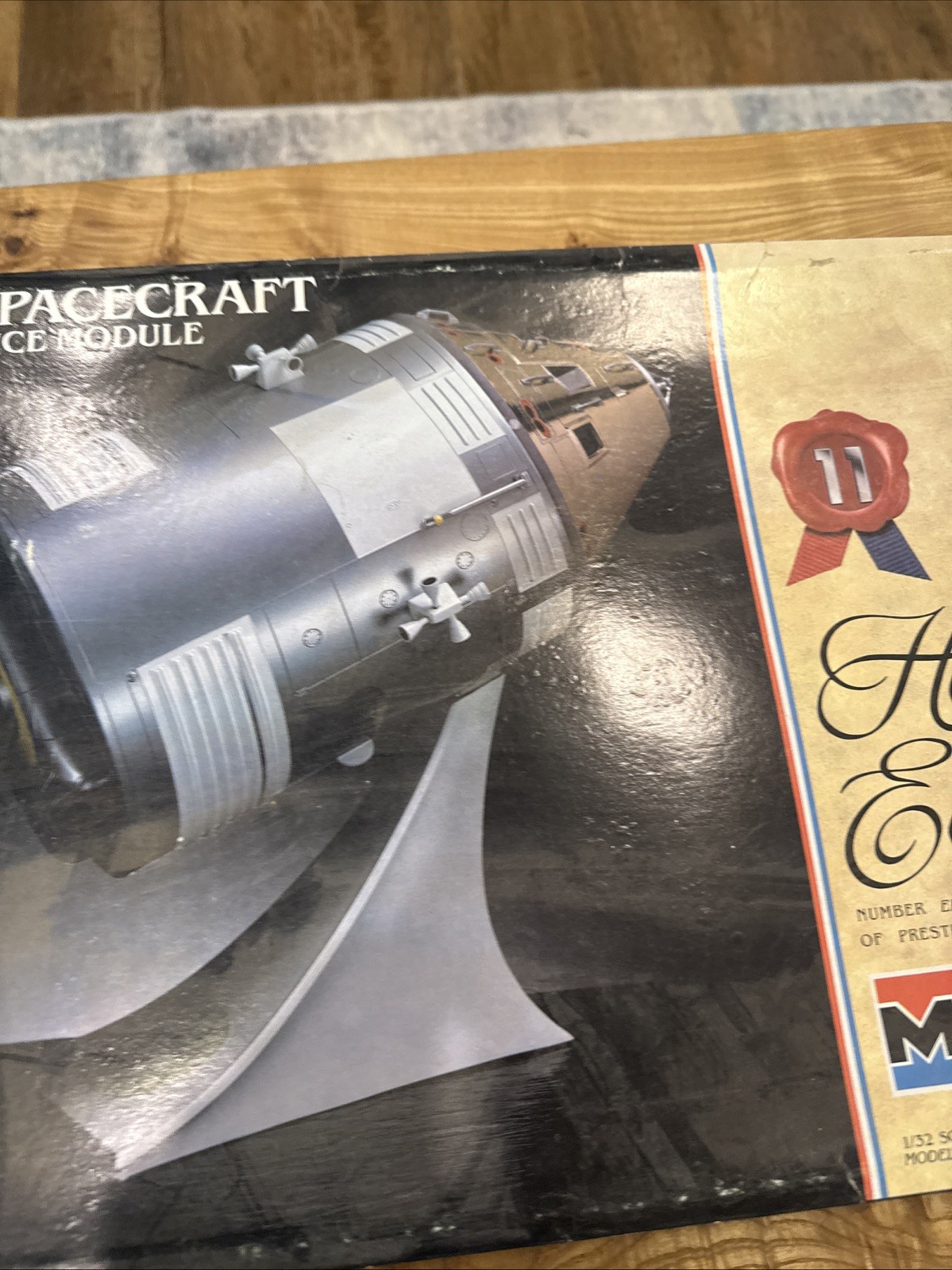 Monogram 1:32 Heritage Edition Apollo Spacecraft Command Service Module Opened