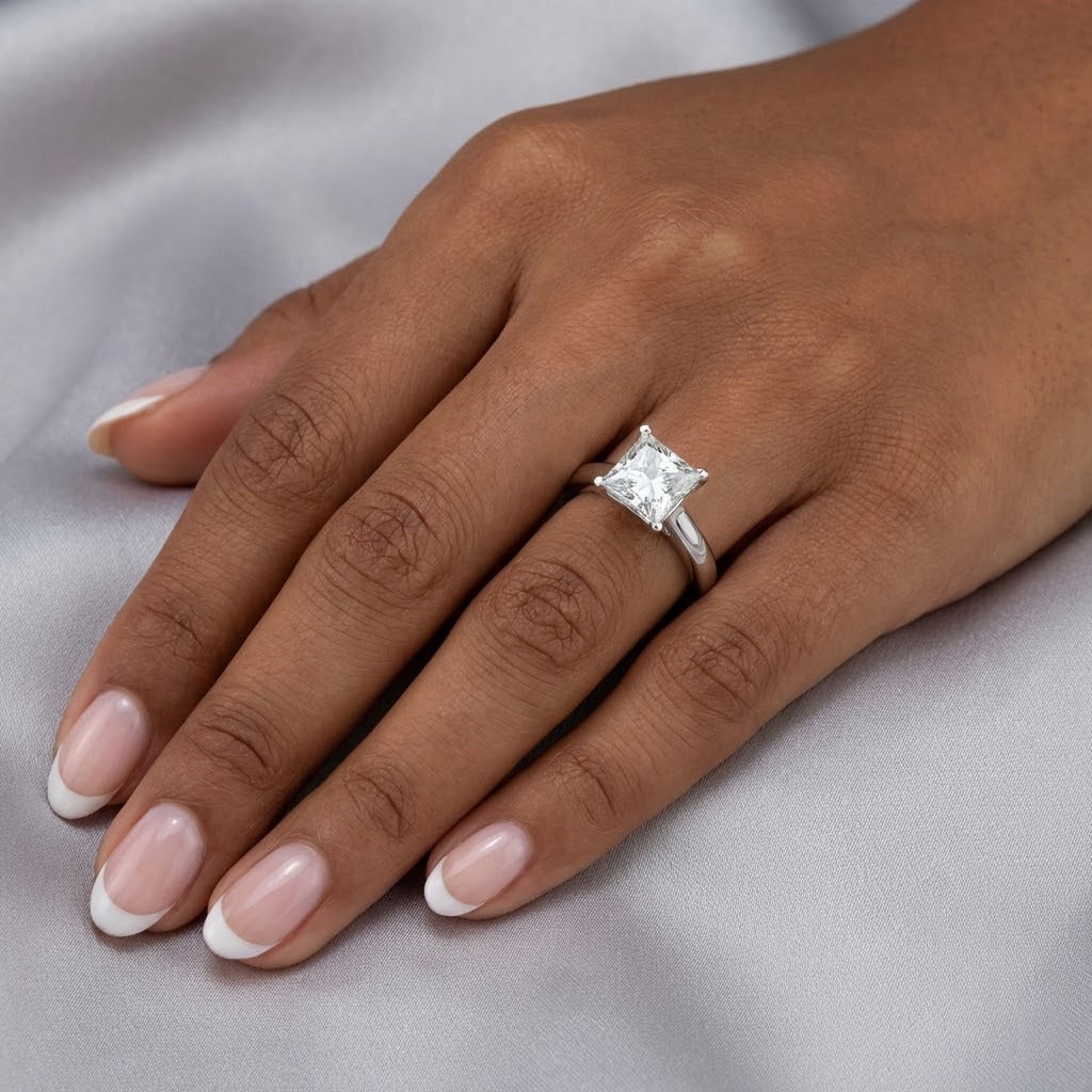 Solitaire Engagement Ring 18K Gold 2.61 Carat Princess Lab-Grown Diamond G VS1